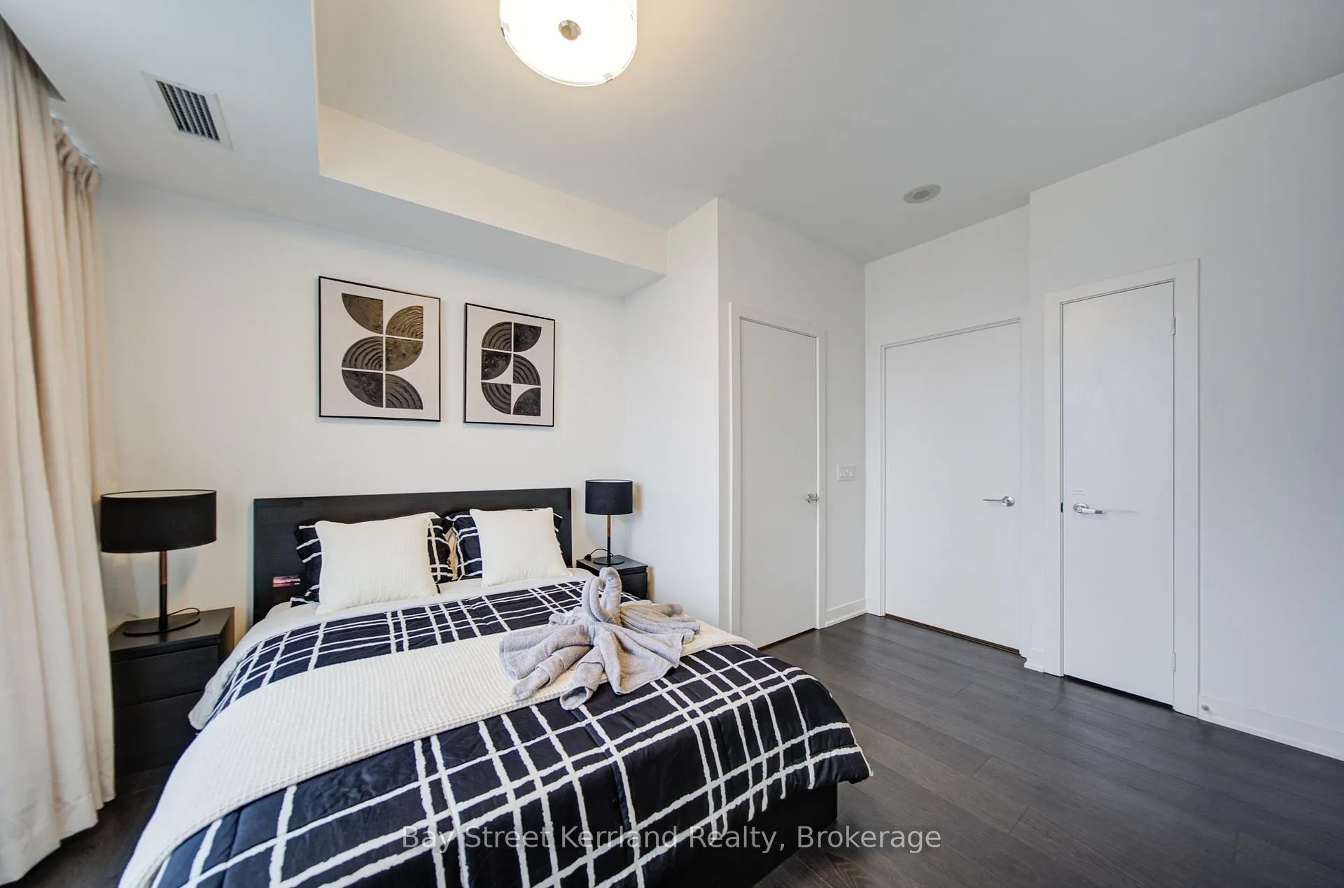 Photo 25 of Unit 3701, 30 Nelson Street, Toronto, Waterfront Communities — HOMEH