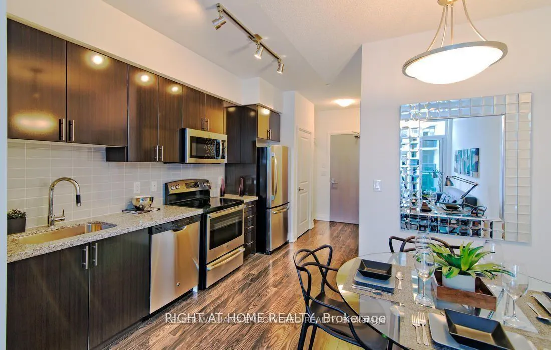 Photo 6 of Unit PH-208, 7167 Yonge Street, Markham, Grandview — HOMEH
