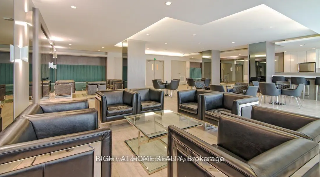 Photo 11 of Unit PH-208, 7167 Yonge Street, Markham, Grandview — HOMEH