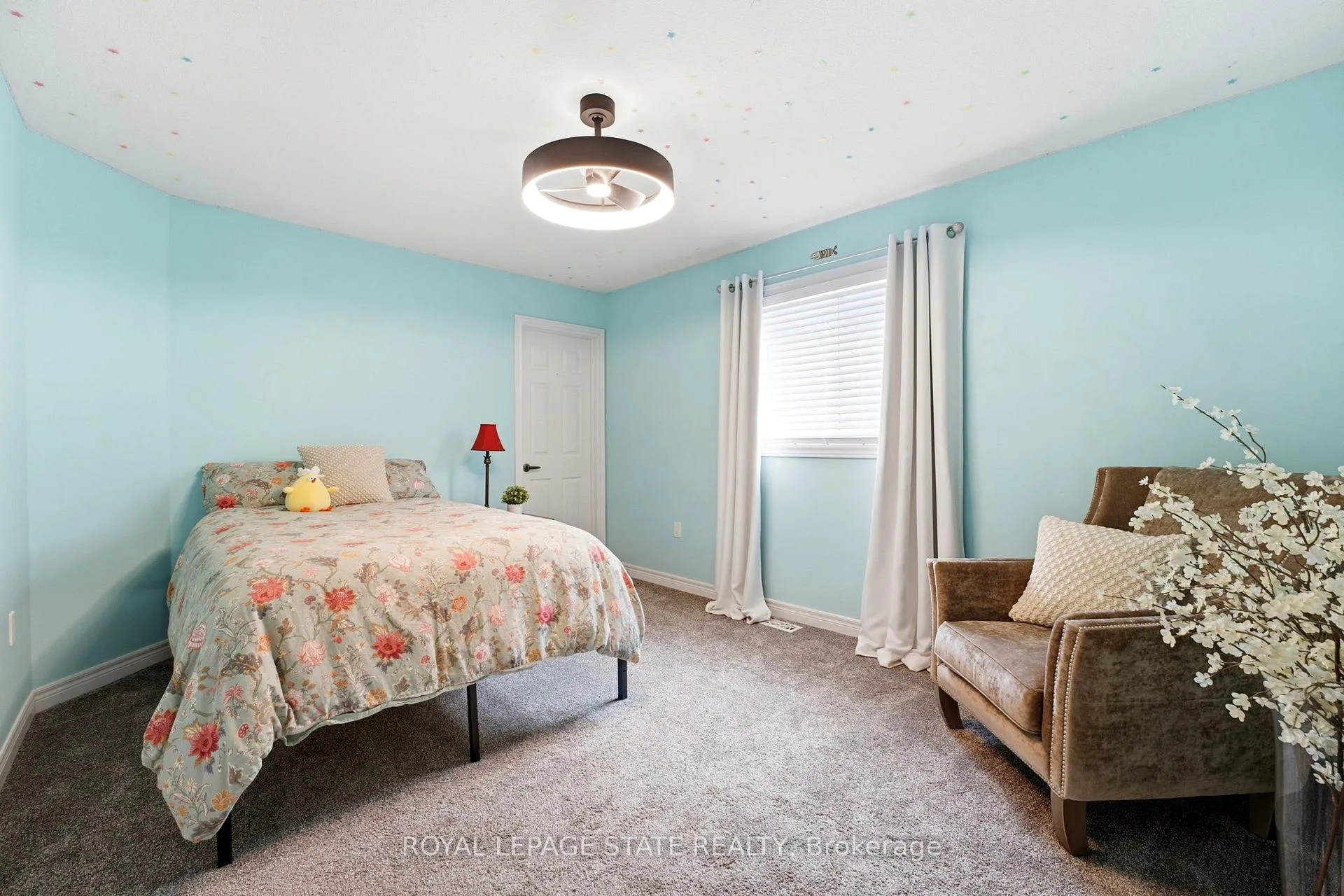 Photo 16 of 23 Garinger Crescent, Hamilton, Binbrook — HOMEH