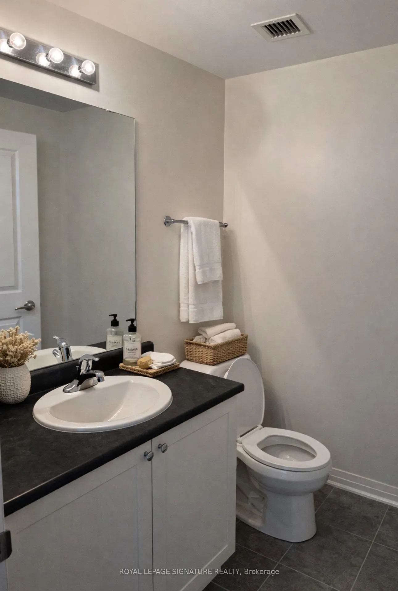 Photo 5 of Unit 211, 70 Shipway Avenue, Clarington, Newcastle — HOMEH
