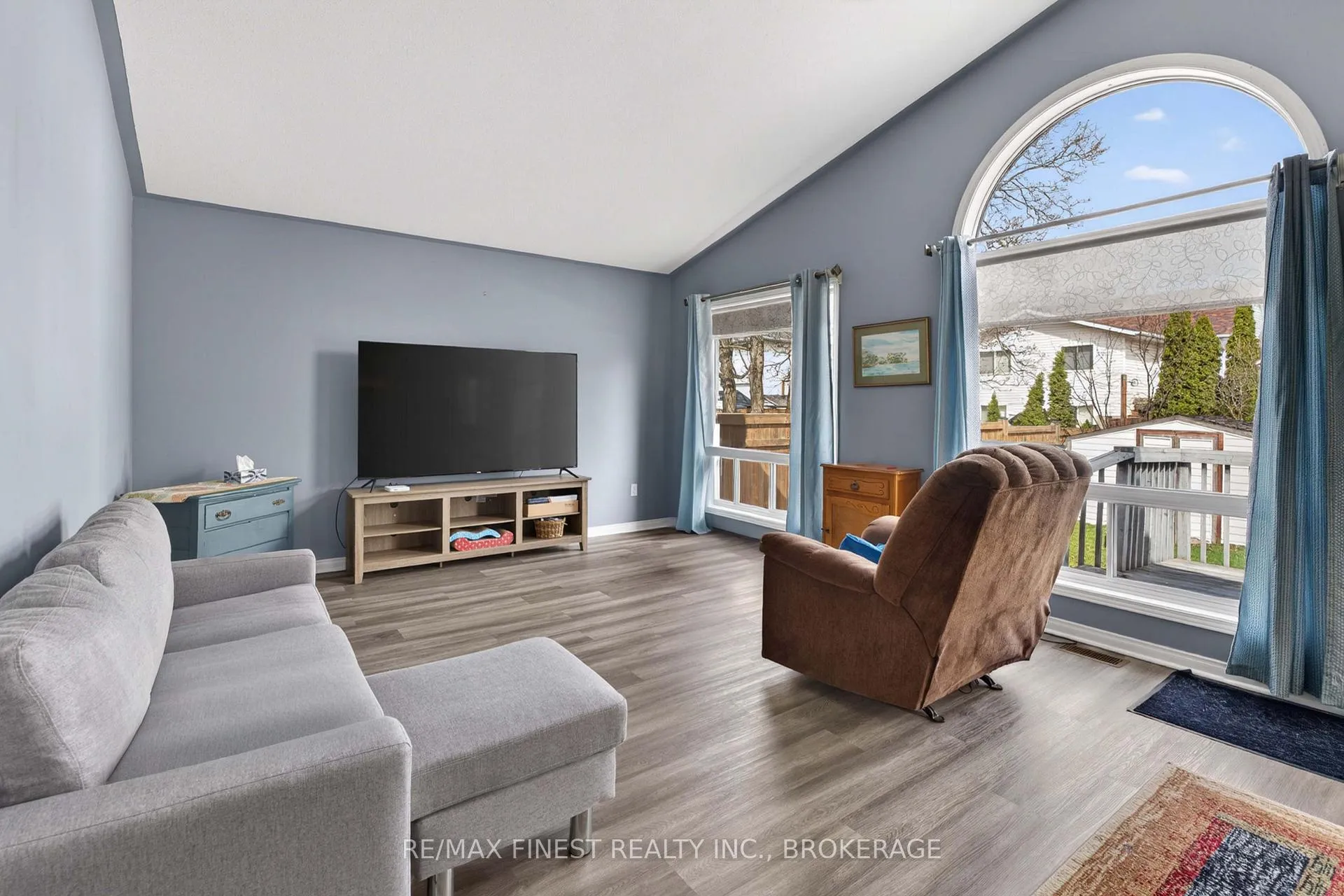 Photo 9 of 430 Fieldstone Drive, Kingston, Kingston East (Incl Barret Crt) — HOMEH