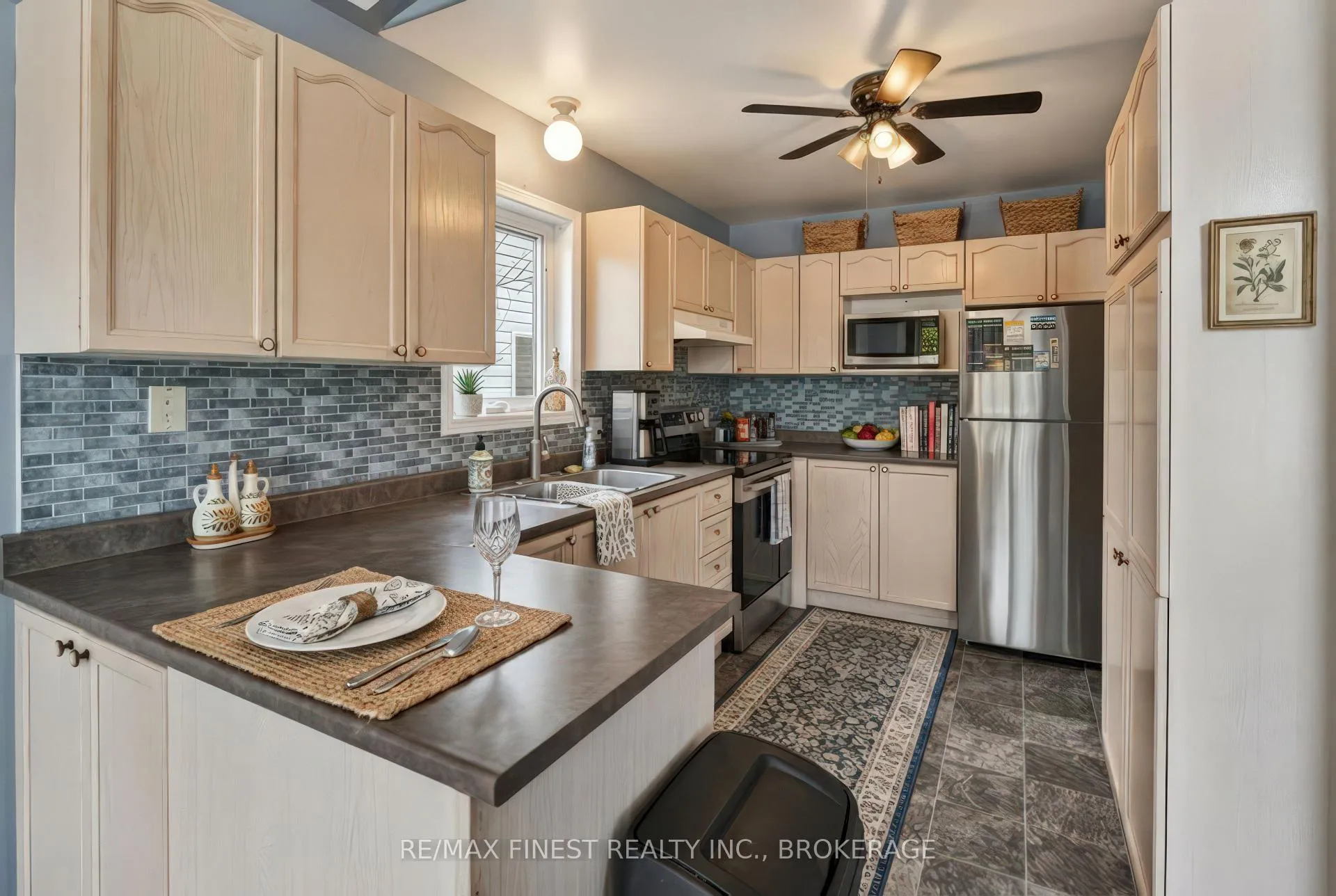 Photo 15 of 430 Fieldstone Drive, Kingston, Kingston East (Incl Barret Crt) — HOMEH