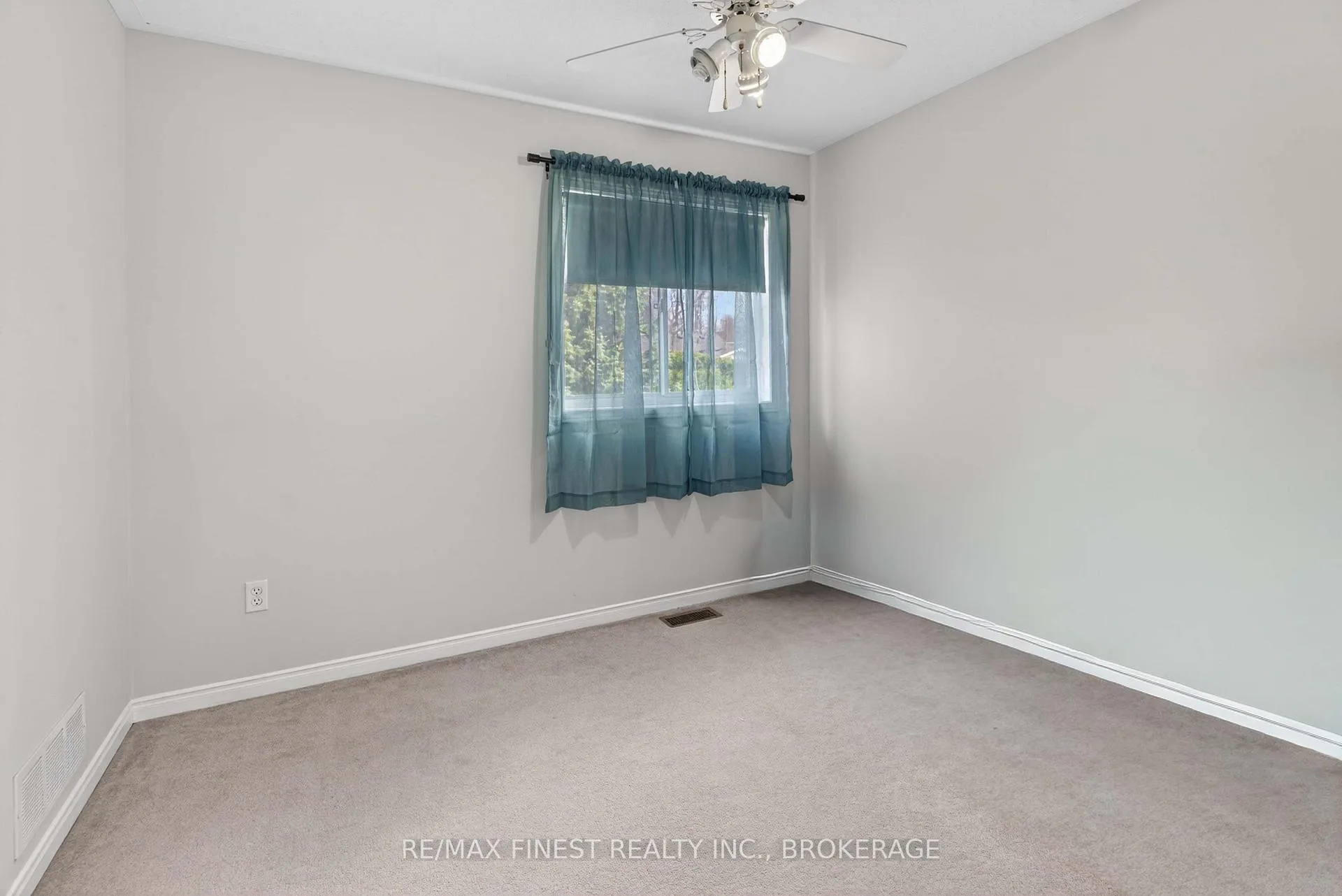 Photo 21 of 430 Fieldstone Drive, Kingston, Kingston East (Incl Barret Crt) — HOMEH