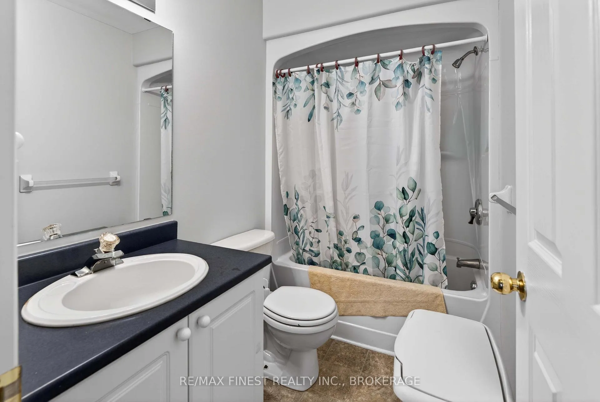 Photo 24 of 430 Fieldstone Drive, Kingston, Kingston East (Incl Barret Crt) — HOMEH