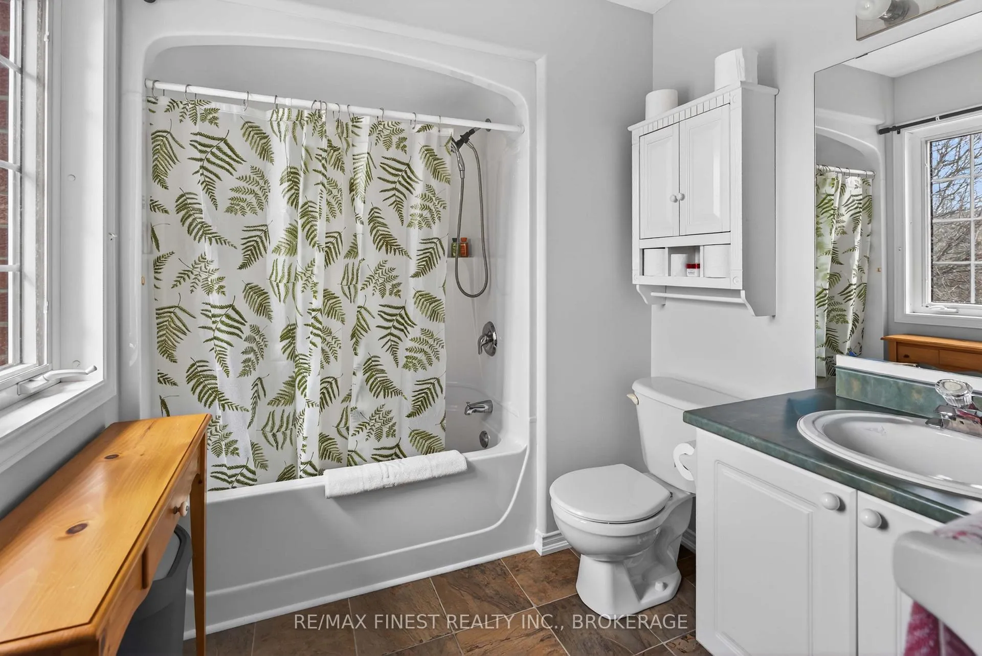 Photo 26 of 430 Fieldstone Drive, Kingston, Kingston East (Incl Barret Crt) — HOMEH