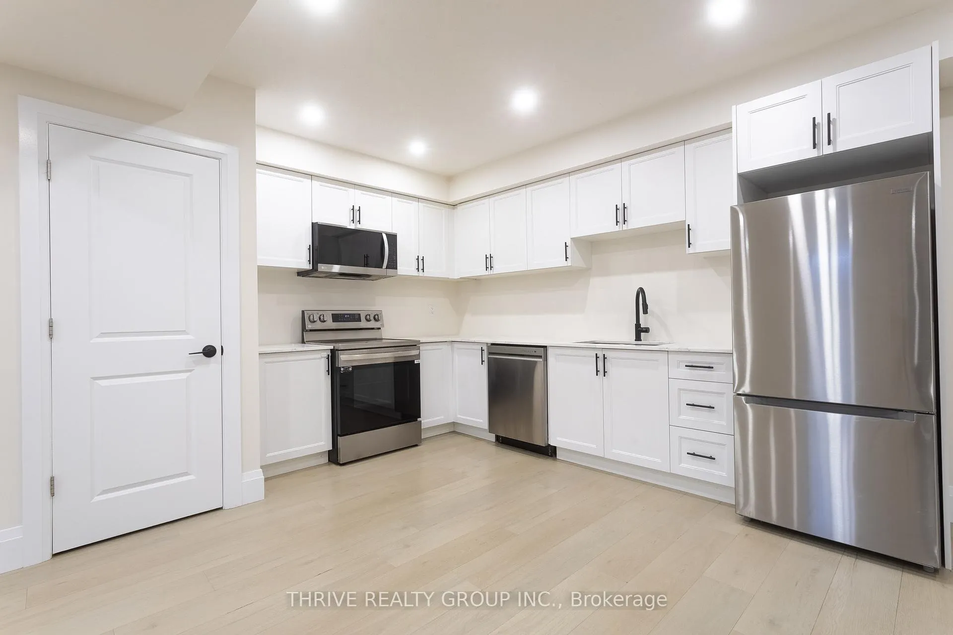 Photo 6 of Unit 31, 383 Daventry Way, Middlesex Centre, Komoka — HOMEH