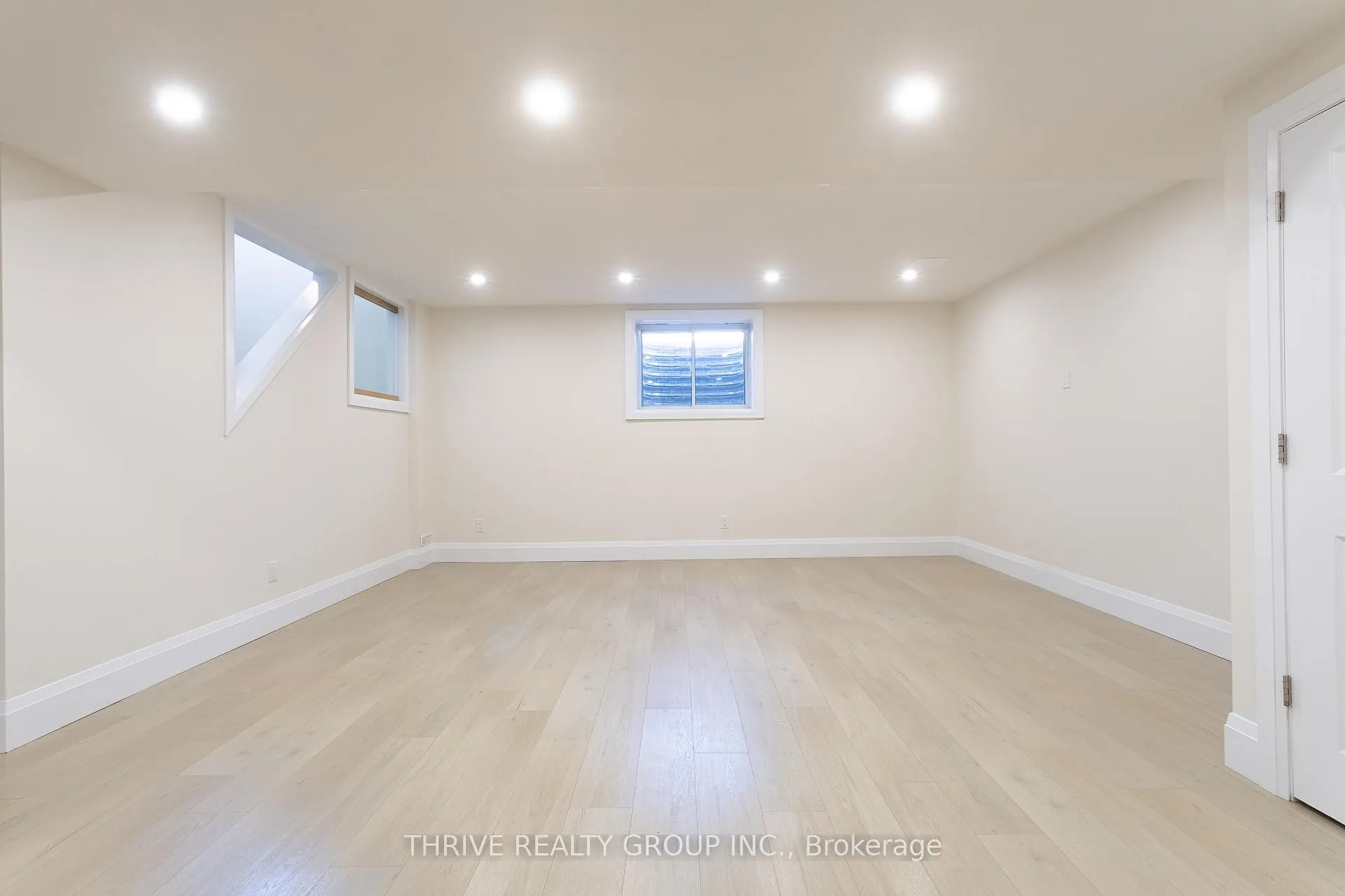 Photo 8 of Unit 31, 383 Daventry Way, Middlesex Centre, Komoka — HOMEH