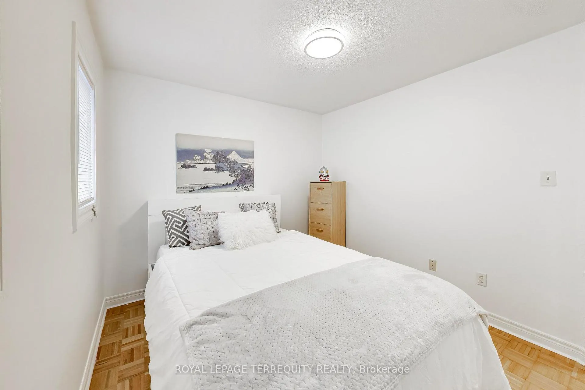 Photo 25 of 40 Teal Crescent, Vaughan, Vellore Village — HOMEH