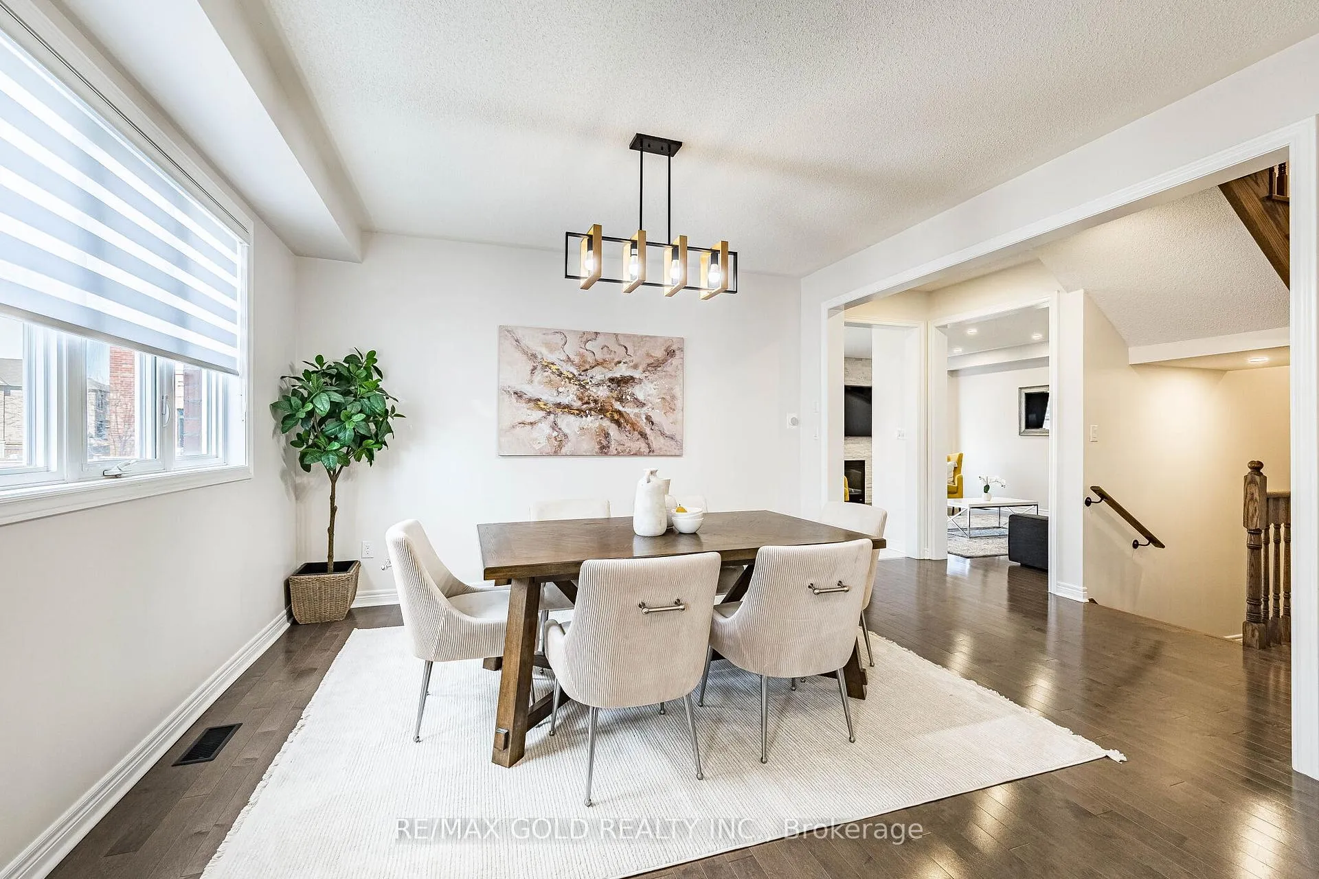 Photo 8 of 253 Elbern Markell Drive, Brampton, Credit Valley — HOMEH