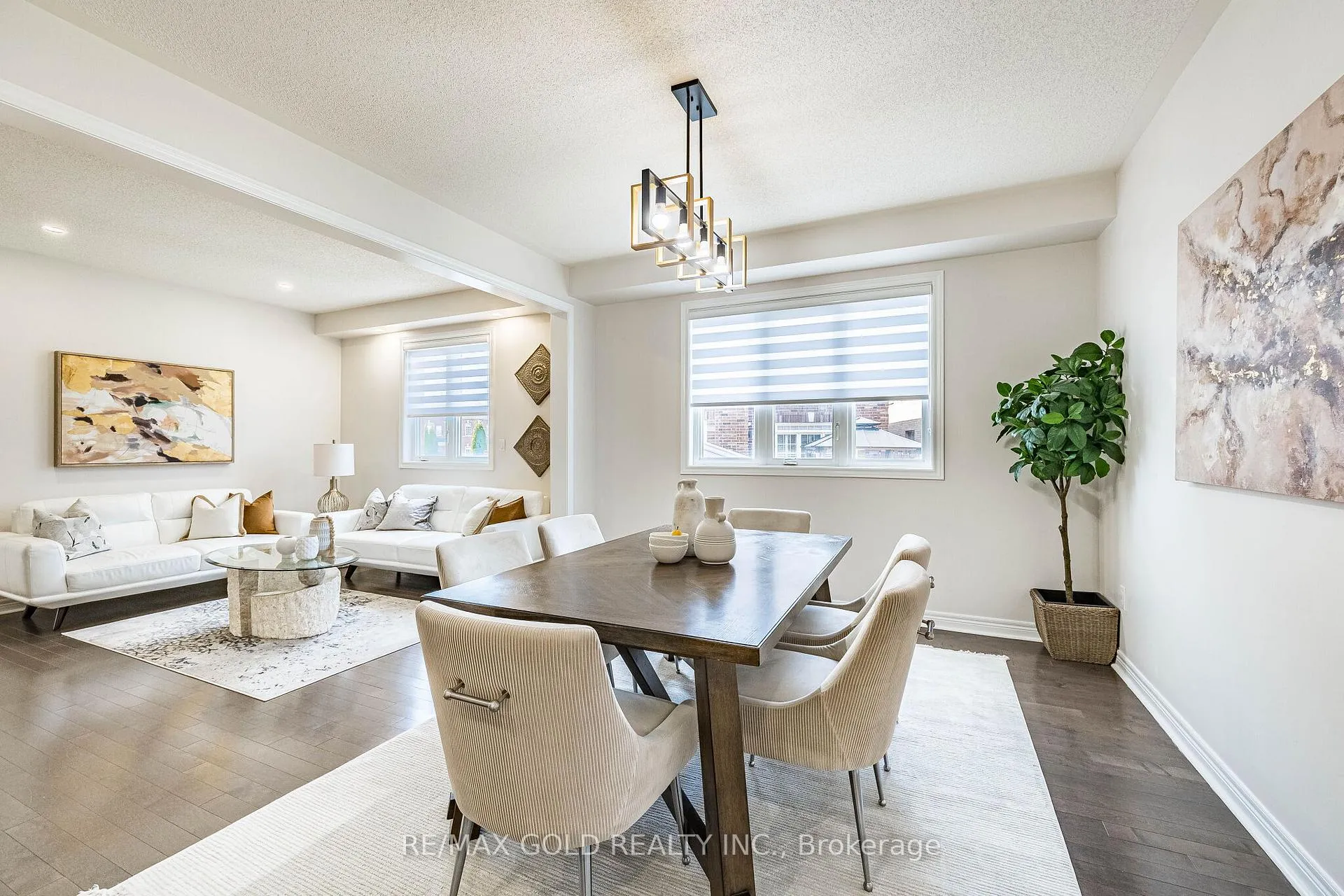 Photo 10 of 253 Elbern Markell Drive, Brampton, Credit Valley — HOMEH