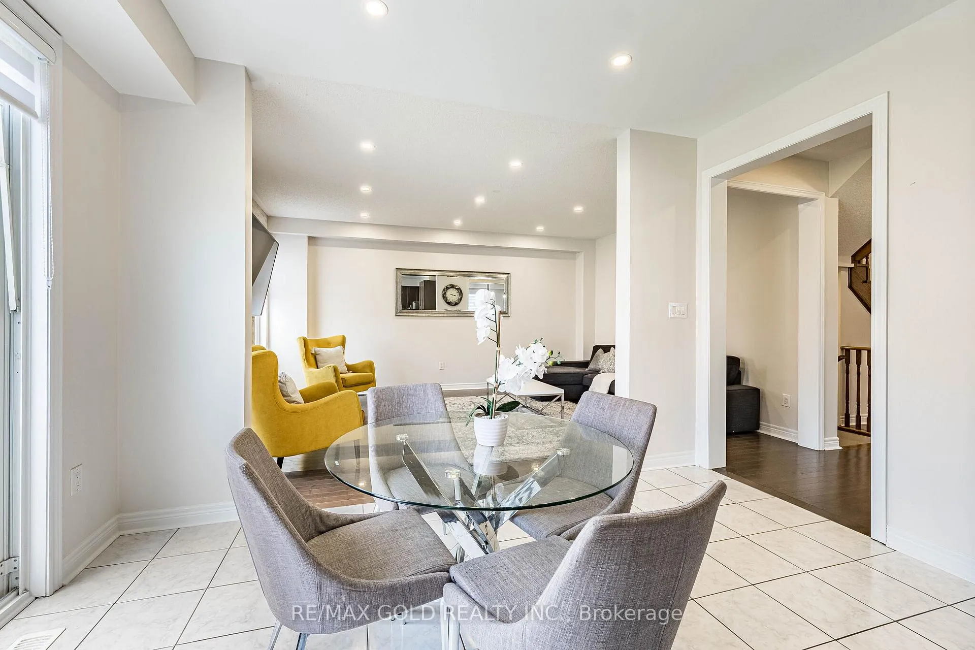 Photo 15 of 253 Elbern Markell Drive, Brampton, Credit Valley — HOMEH