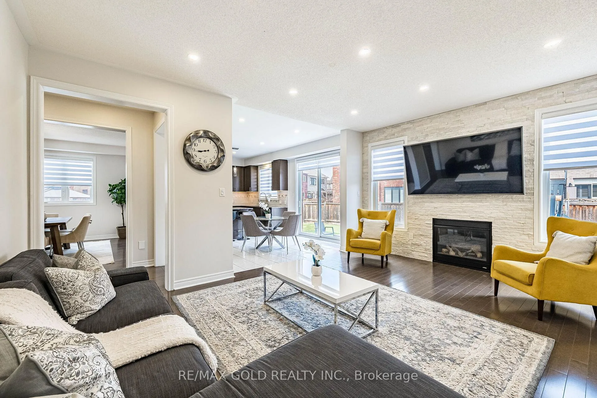 Photo 16 of 253 Elbern Markell Drive, Brampton, Credit Valley — HOMEH
