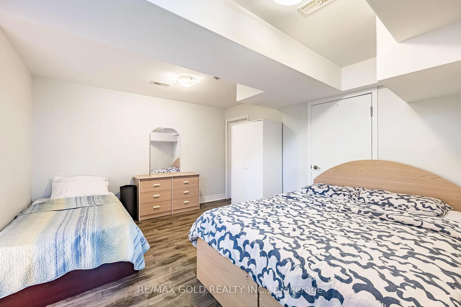 Photo 37 of 253 Elbern Markell Drive, Brampton, Credit Valley — HOMEH