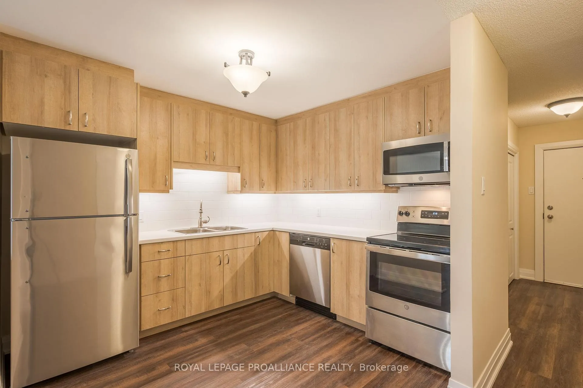 Photo 8 of Unit 212, 26 Spencer Street E, Cobourg — HOMEH