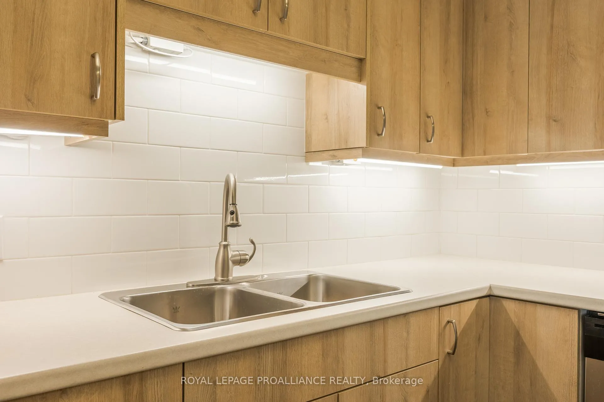 Photo 9 of Unit 212, 26 Spencer Street E, Cobourg — HOMEH