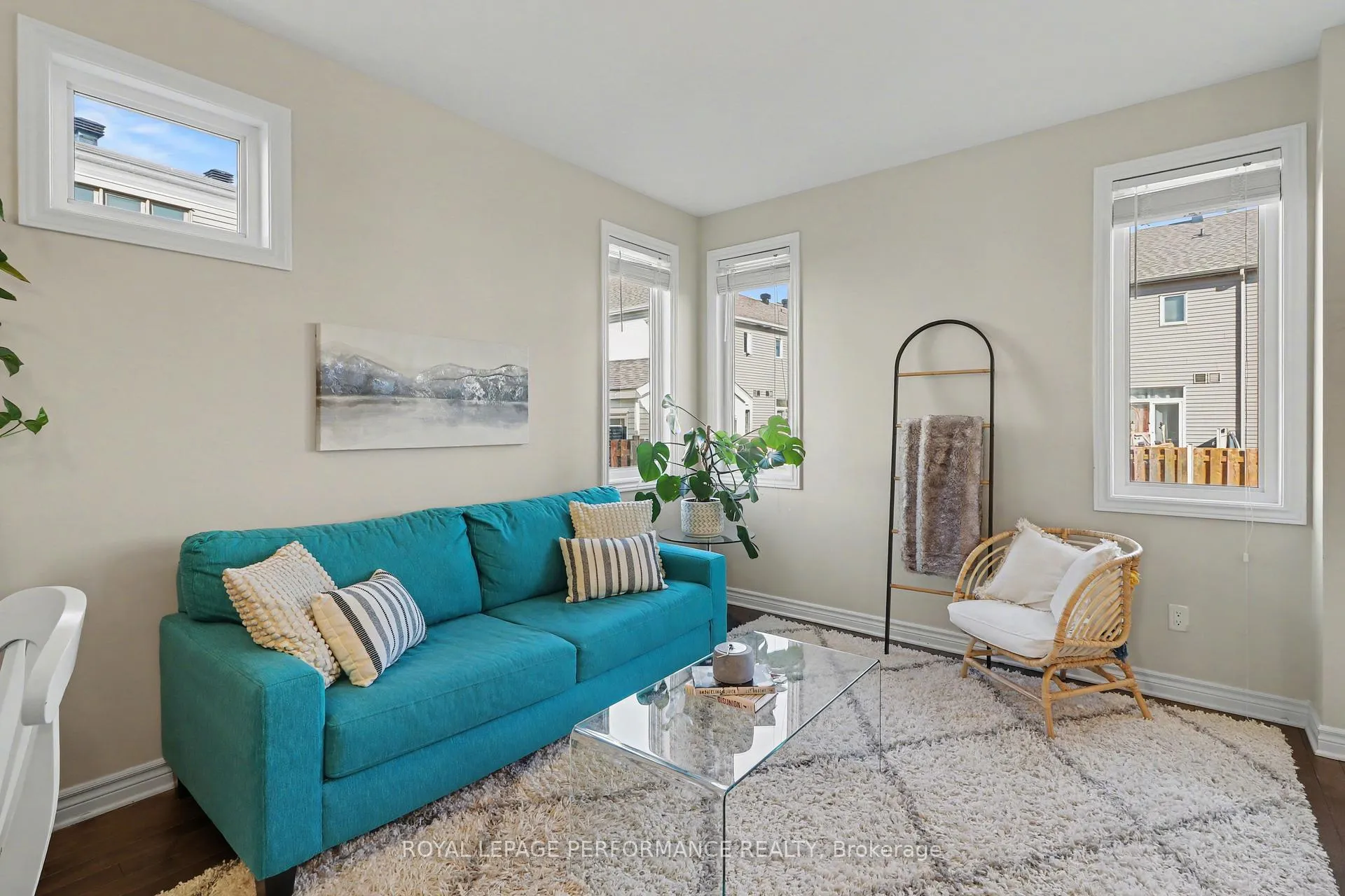 Photo 8 of 703 Decoeur Drive, Ottawa, Avalon West — HOMEH