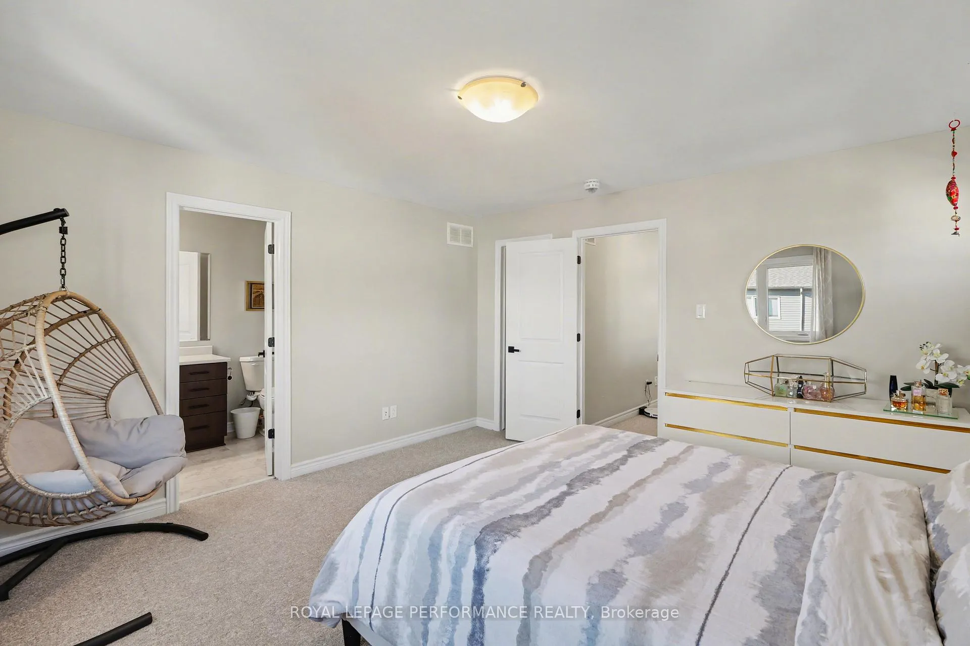 Photo 22 of 703 Decoeur Drive, Ottawa, Avalon West — HOMEH
