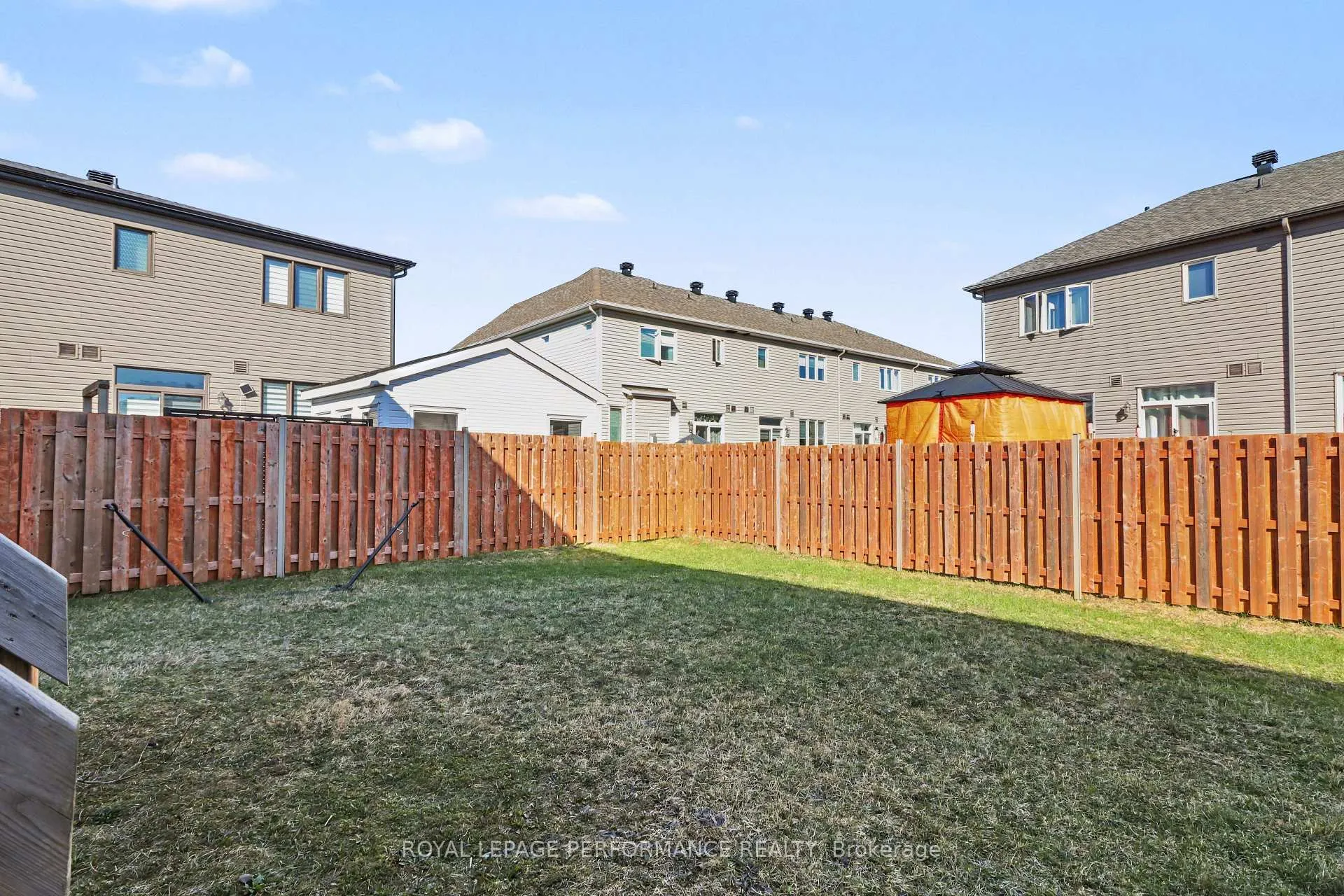 Photo 33 of 703 Decoeur Drive, Ottawa, Avalon West — HOMEH