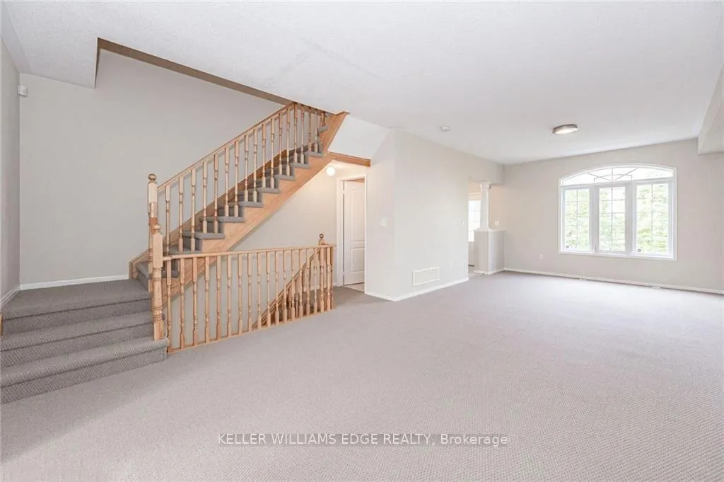 Photo 5 of 2367 Sutton Drive, Burlington, Orchard — HOMEH