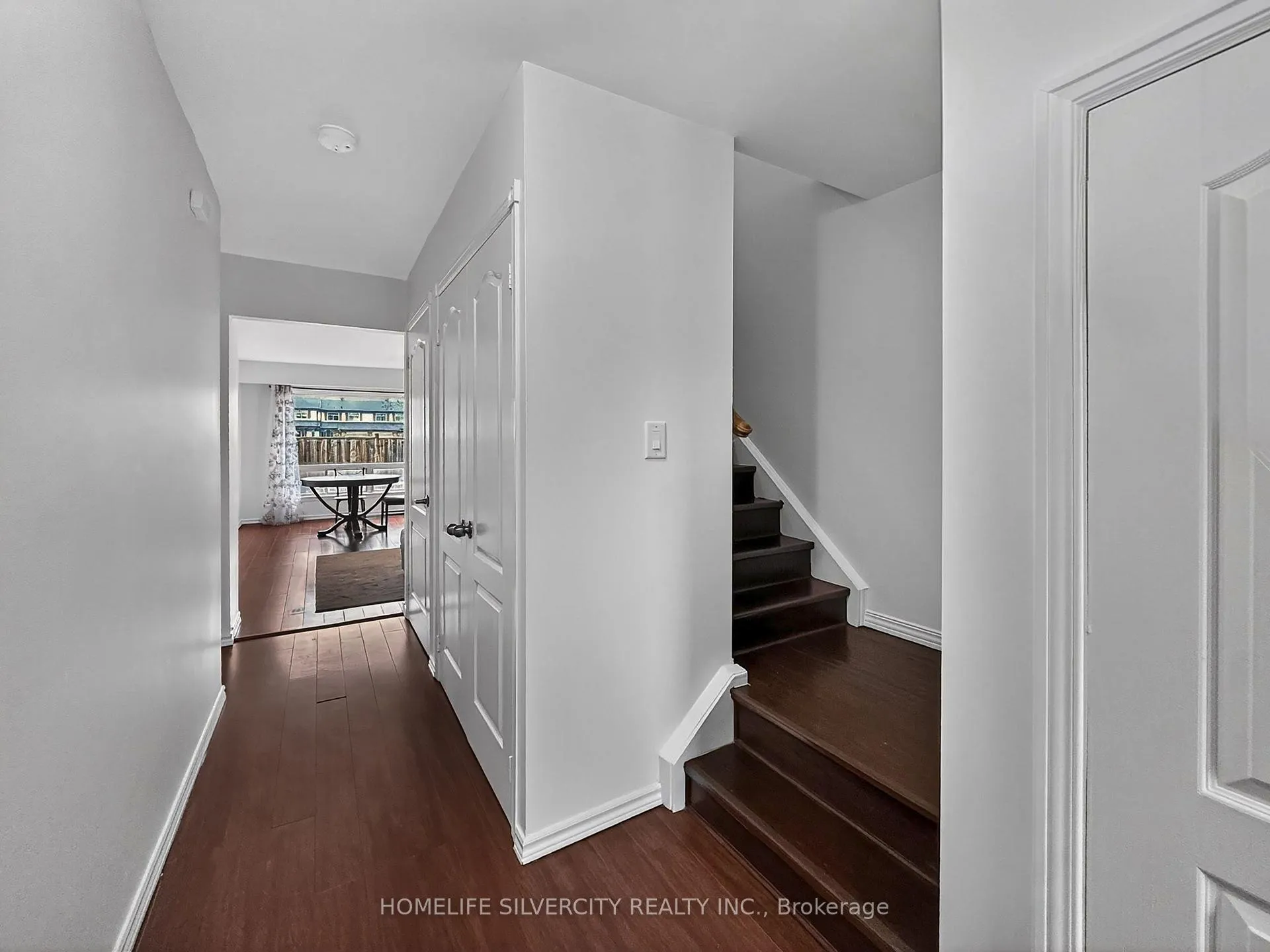 Photo 4 of Unit 44, 46 Vodden Court, Brampton, Brampton North — HOMEH
