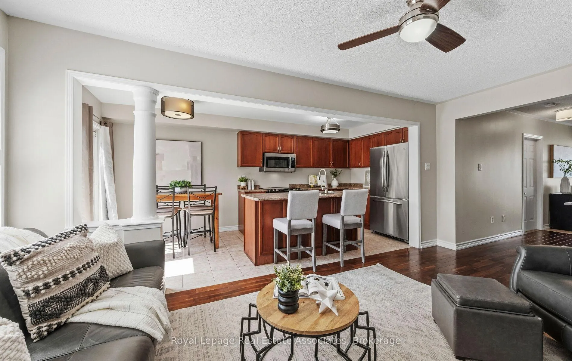 Photo 7 of 26 Snowberry Crescent, Halton Hills, Georgetown — HOMEH