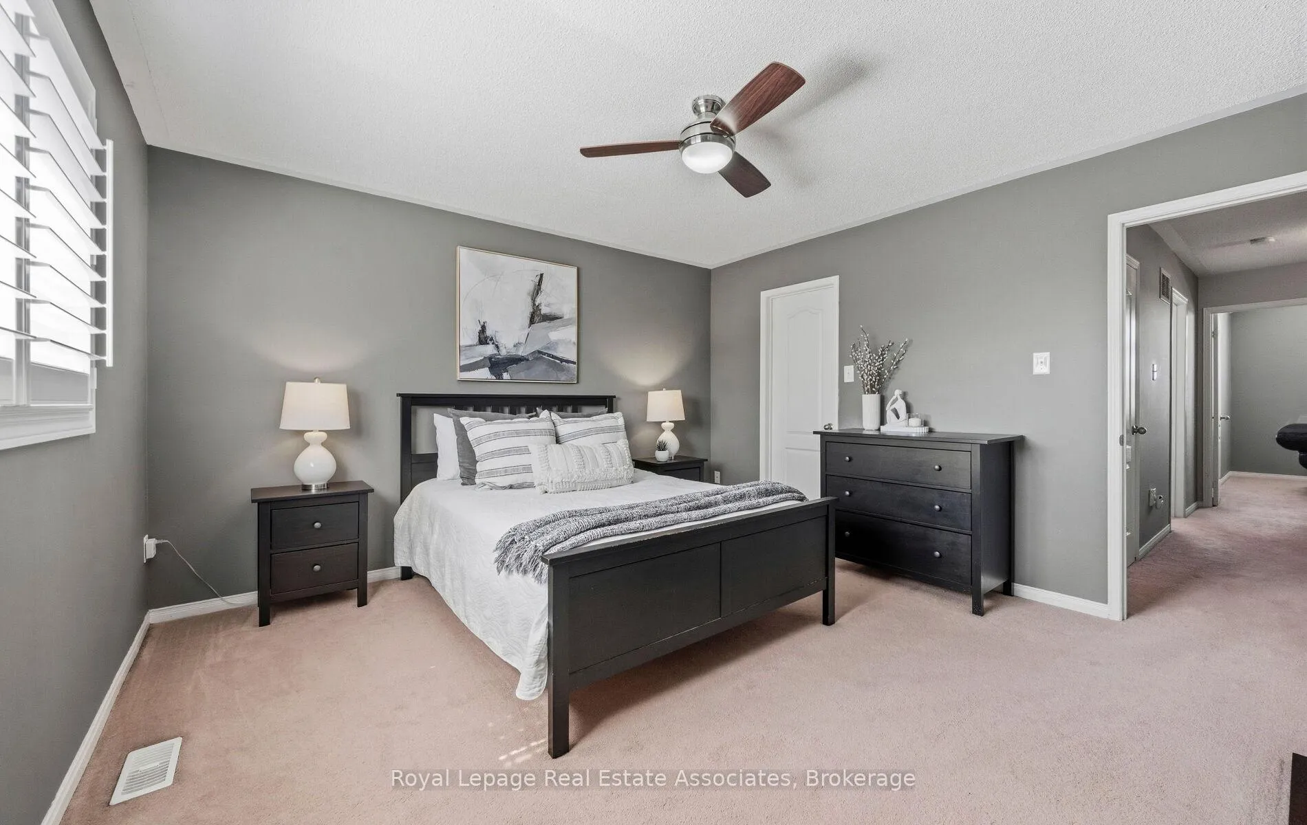 Photo 16 of 26 Snowberry Crescent, Halton Hills, Georgetown — HOMEH