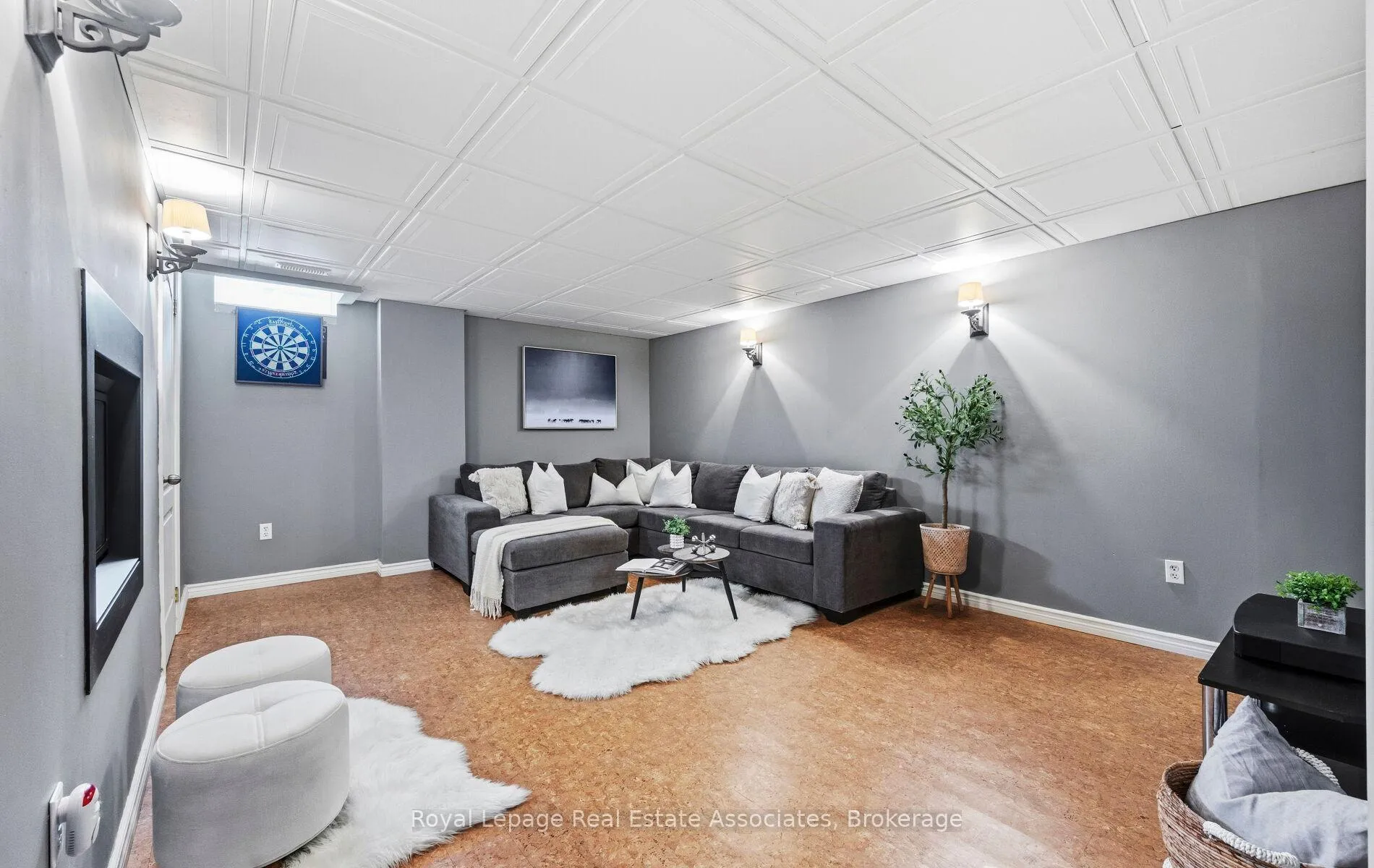 Photo 24 of 26 Snowberry Crescent, Halton Hills, Georgetown — HOMEH