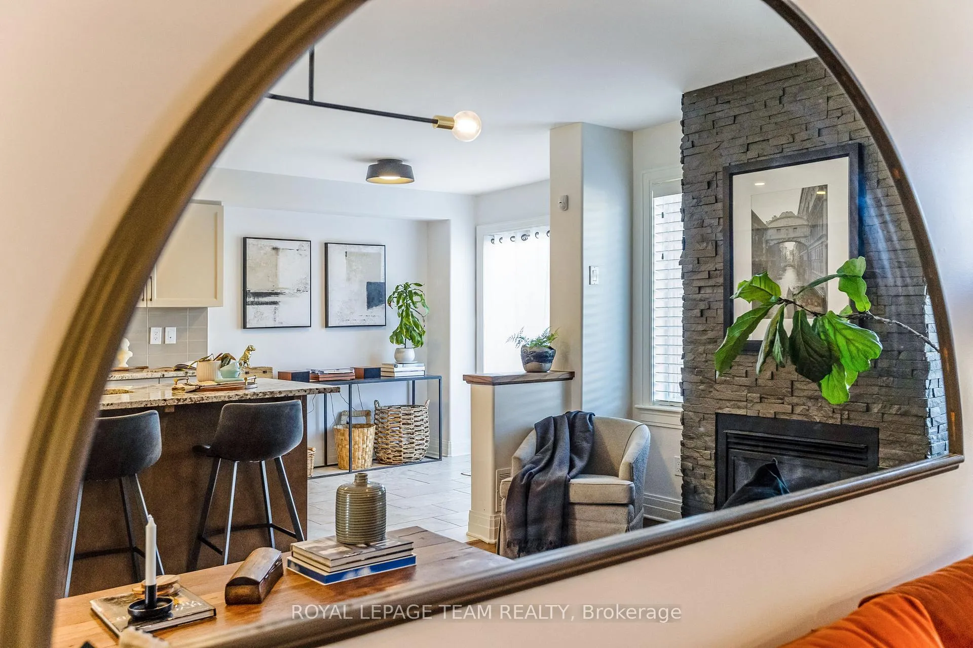 Photo 8 of 121 Woodhurst Crescent, Ottawa, Stittsville (South) — HOMEH