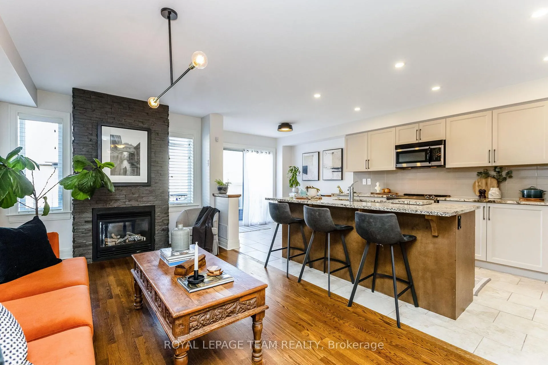 Photo 9 of 121 Woodhurst Crescent, Ottawa, Stittsville (South) — HOMEH