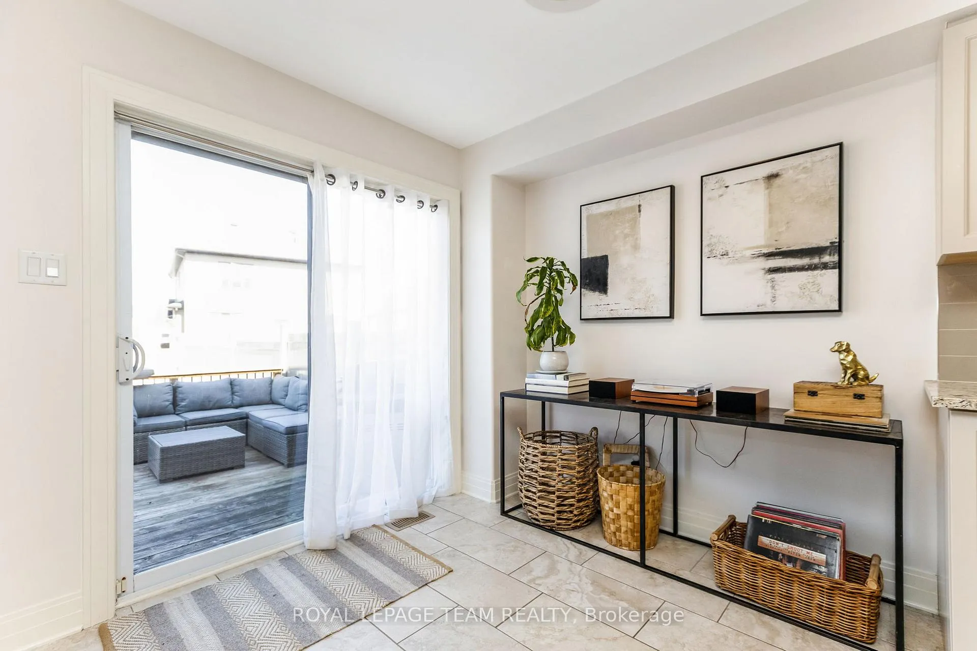 Photo 18 of 121 Woodhurst Crescent, Ottawa, Stittsville (South) — HOMEH