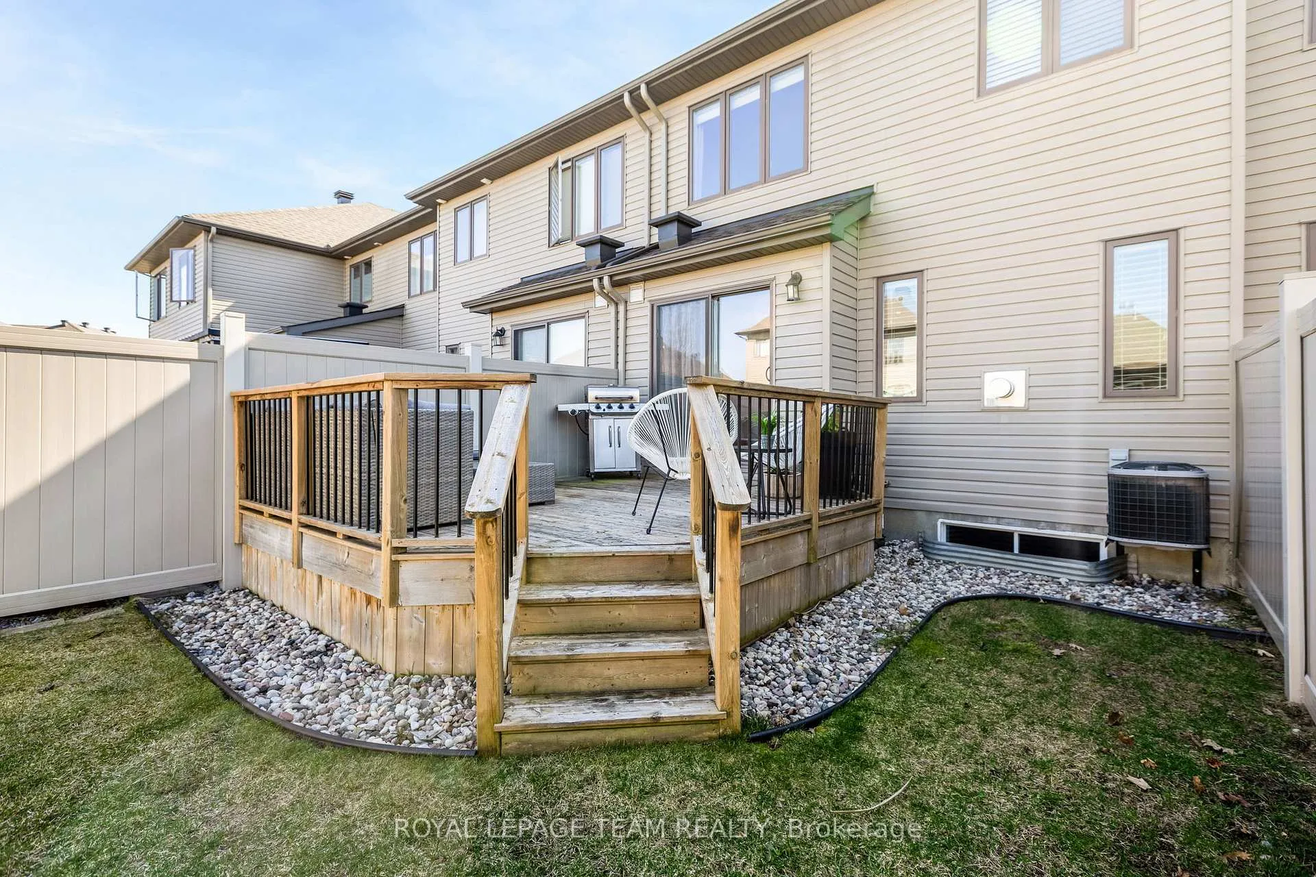 Photo 42 of 121 Woodhurst Crescent, Ottawa, Stittsville (South) — HOMEH