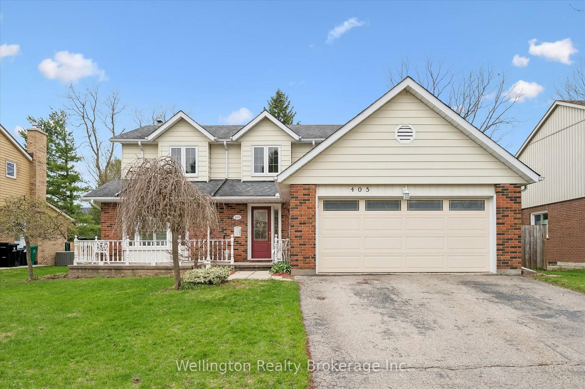 Photo 1 of 405 Clairbrook Crescent, Waterloo — HOMEH