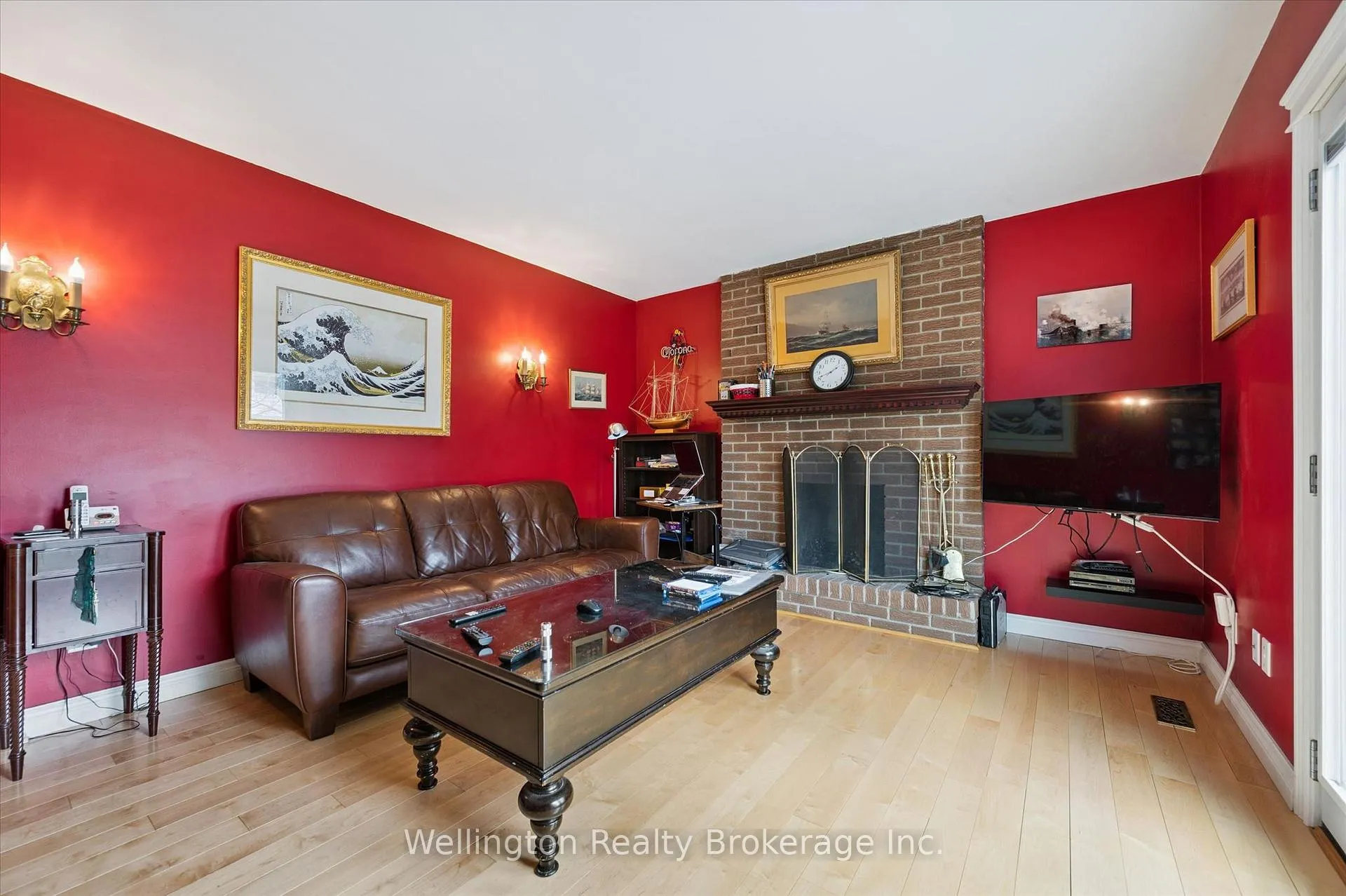 Photo 8 of 405 Clairbrook Crescent, Waterloo — HOMEH