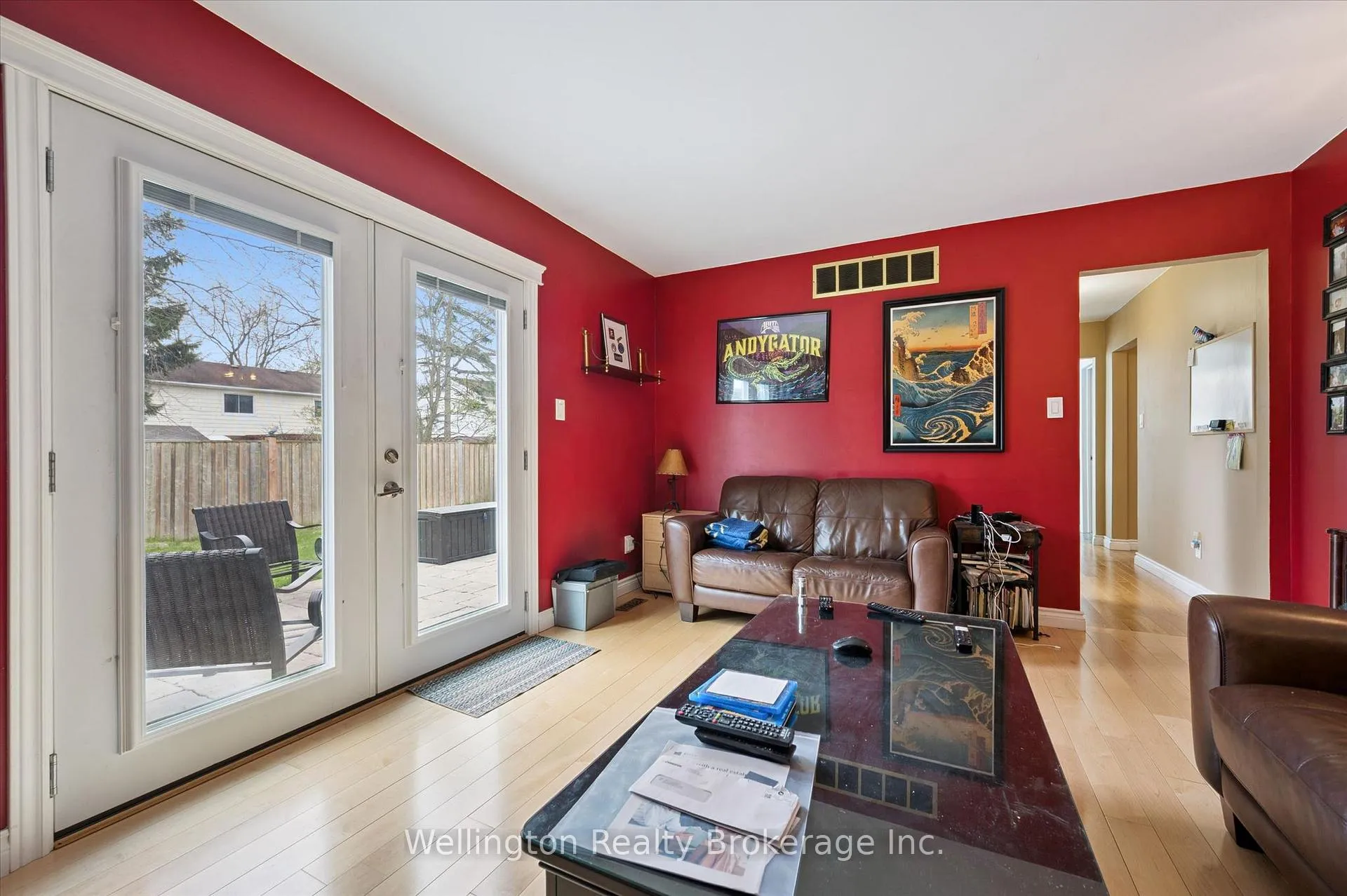 Photo 9 of 405 Clairbrook Crescent, Waterloo — HOMEH