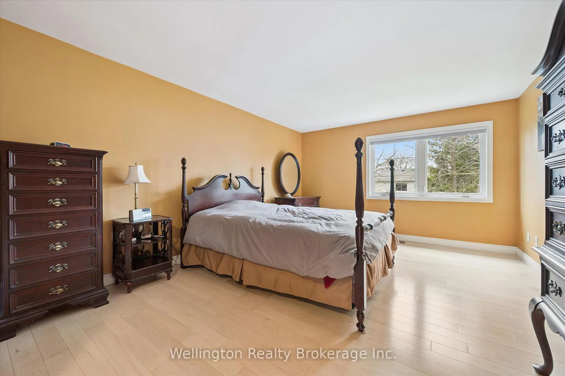Photo 17 of 405 Clairbrook Crescent, Waterloo — HOMEH