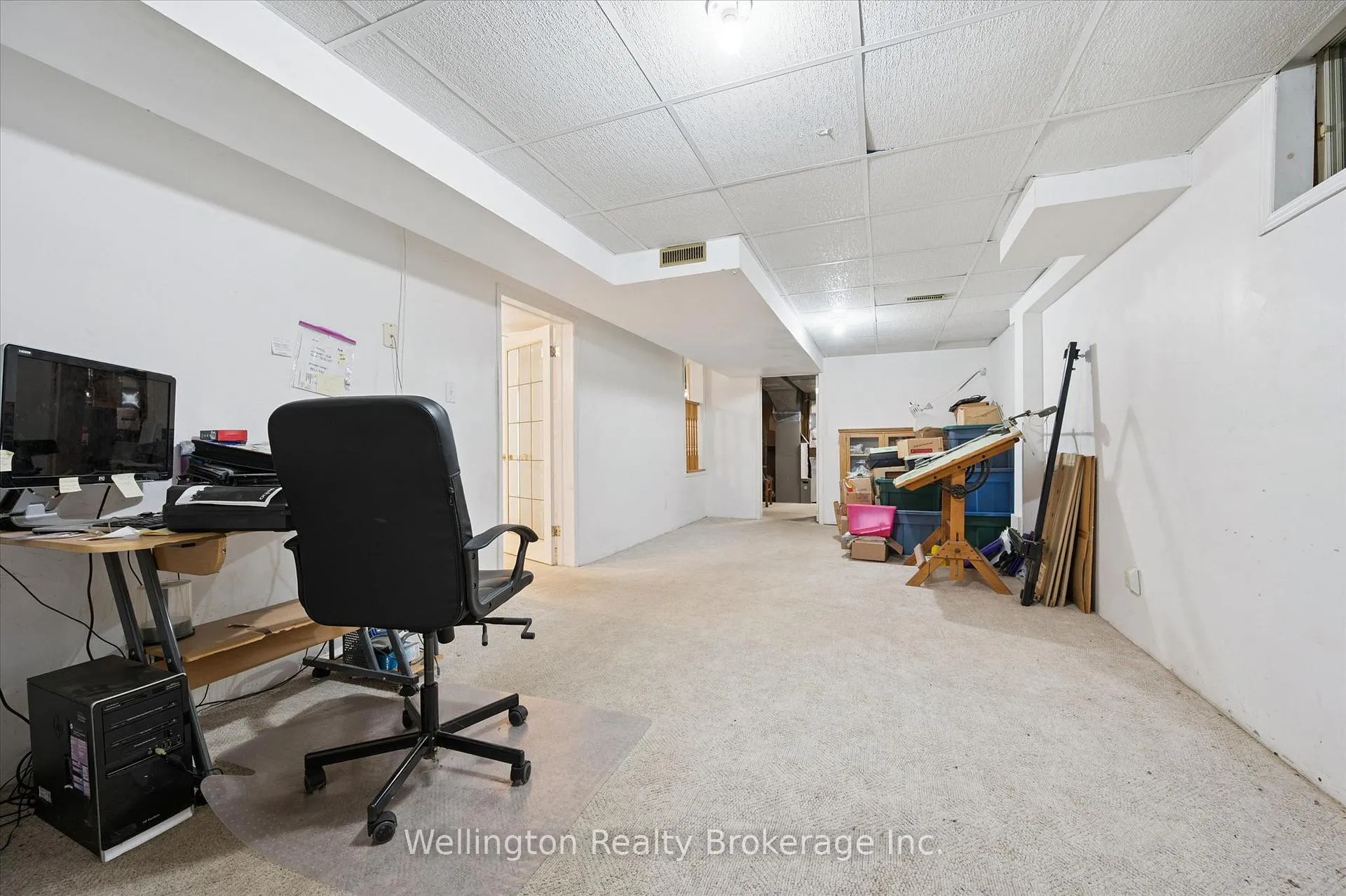 Photo 21 of 405 Clairbrook Crescent, Waterloo — HOMEH