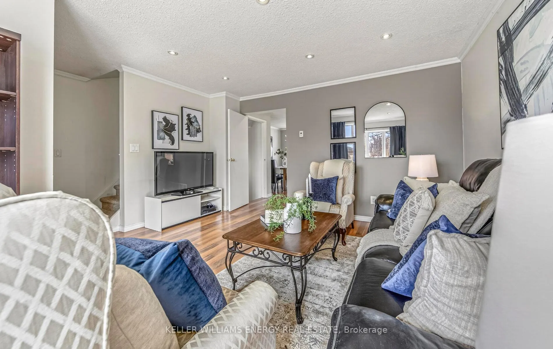 Photo 12 of 557 Birkdale Street, Oshawa, Donevan — HOMEH