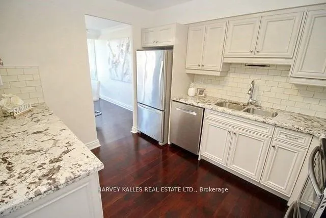 Photo 10 of Unit 602, 3555 Bathurst Street, Toronto, Bedford Park-Nortown — HOMEH