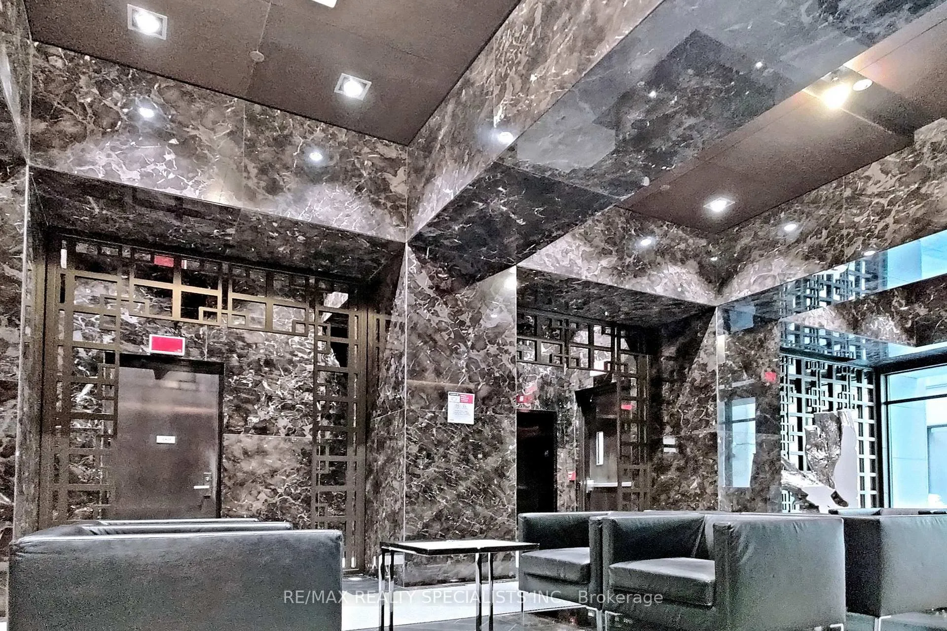 Photo 4 of Unit 5312, 70 Temperance Street, Toronto, Bay Street Corridor — HOMEH