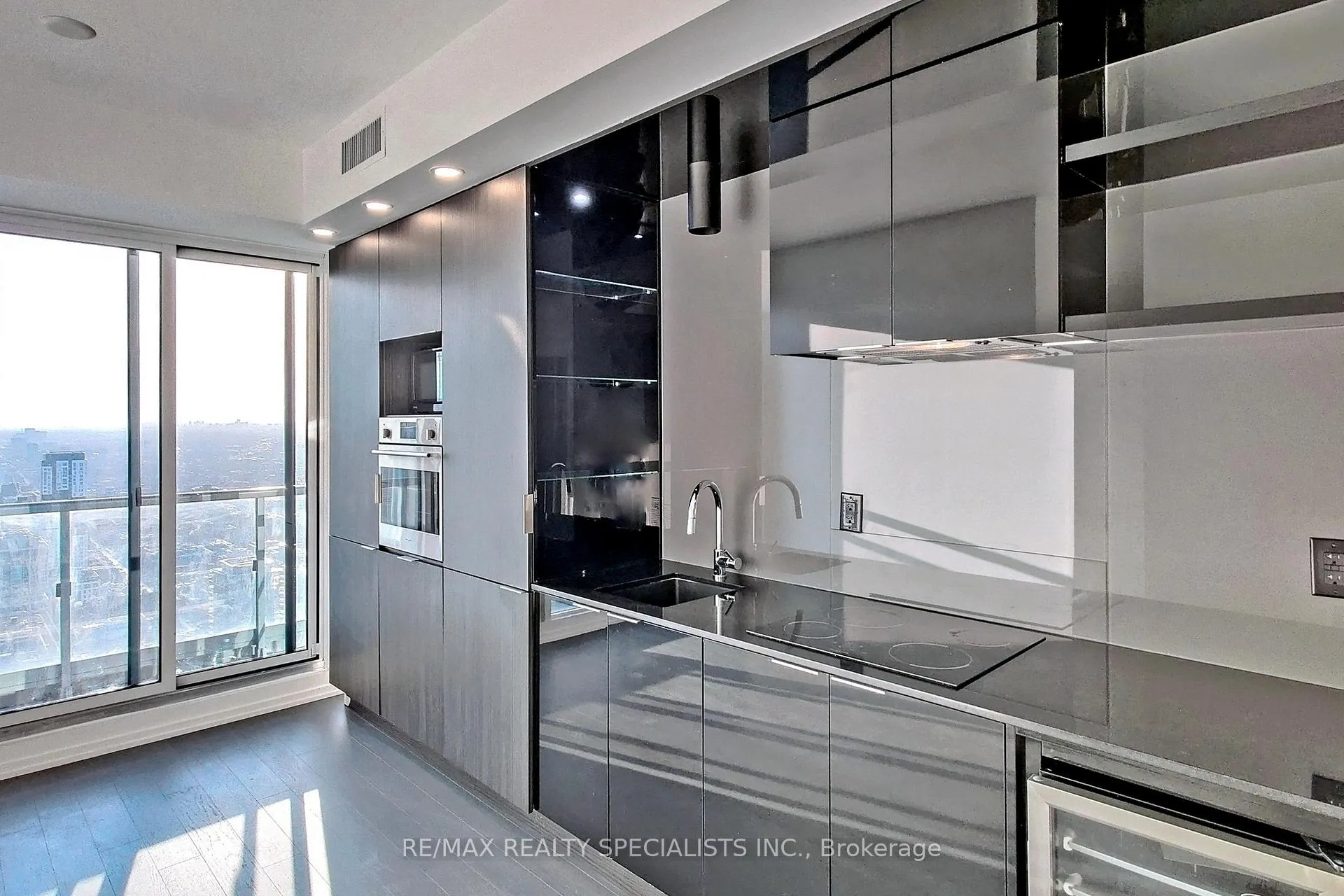 Photo 13 of Unit 5312, 70 Temperance Street, Toronto, Bay Street Corridor — HOMEH