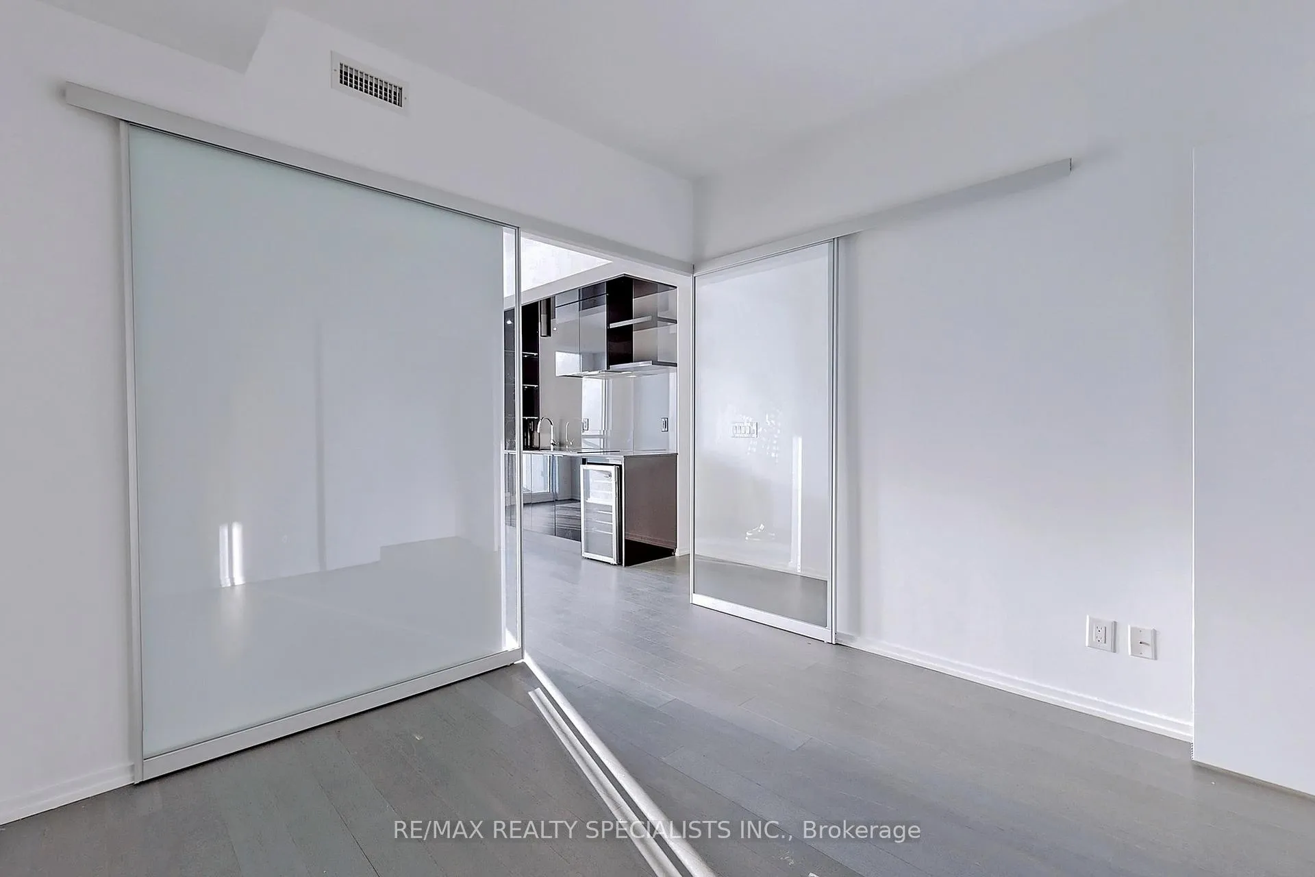 Photo 18 of Unit 5312, 70 Temperance Street, Toronto, Bay Street Corridor — HOMEH