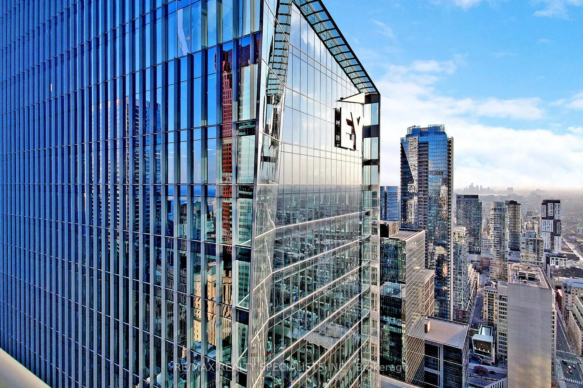Photo 28 of Unit 5312, 70 Temperance Street, Toronto, Bay Street Corridor — HOMEH
