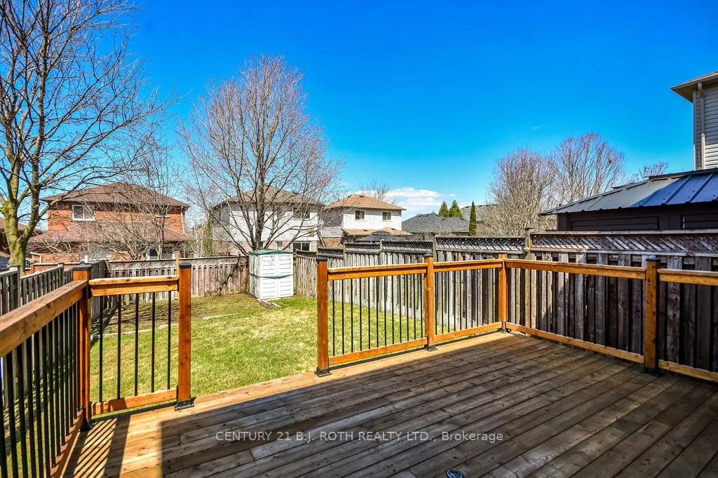 Photo 32 of 92 Cunningham Drive, Barrie, Ardagh — HOMEH