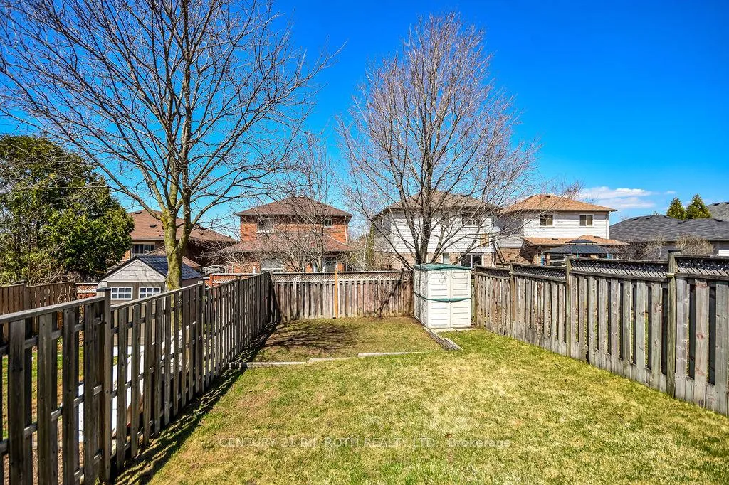 Photo 33 of 92 Cunningham Drive, Barrie, Ardagh — HOMEH