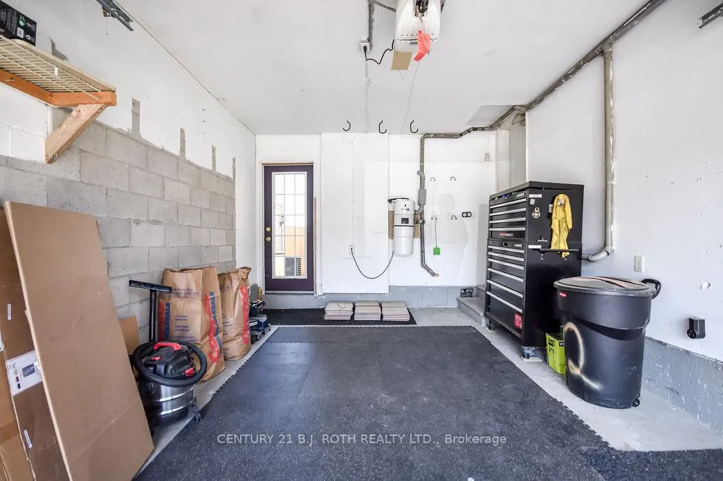 Photo 36 of 92 Cunningham Drive, Barrie, Ardagh — HOMEH