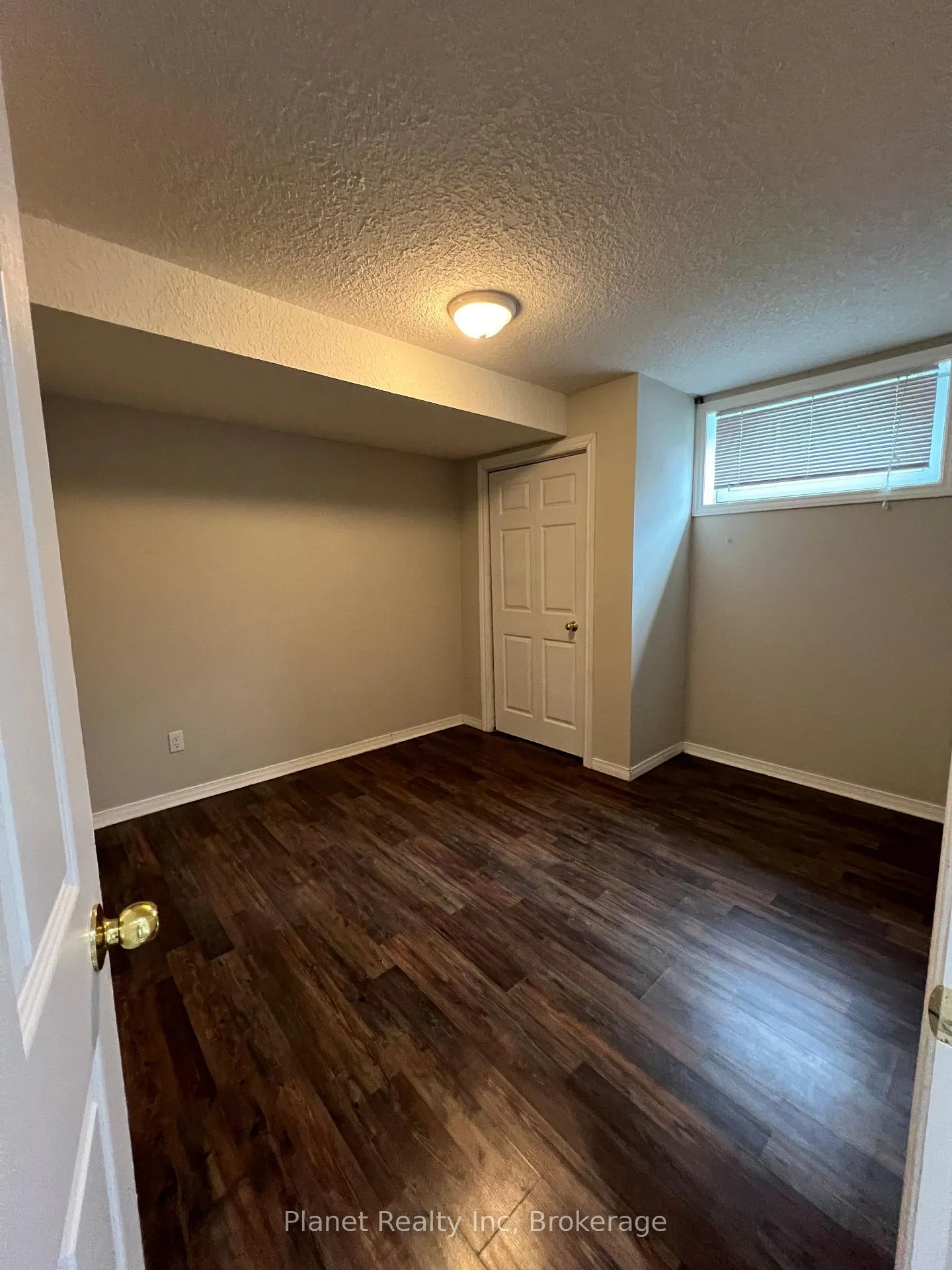 Photo 3 of 32 Floral Drive, Guelph, Dovercliffe Park/Old University — HOMEH