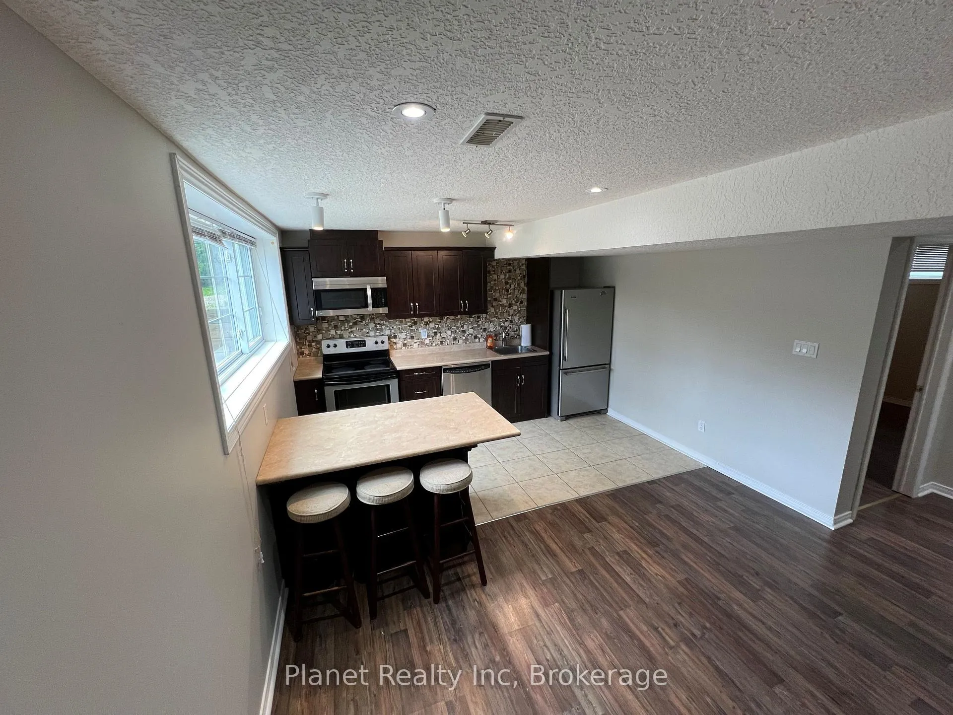 Photo 6 of 32 Floral Drive, Guelph, Dovercliffe Park/Old University — HOMEH