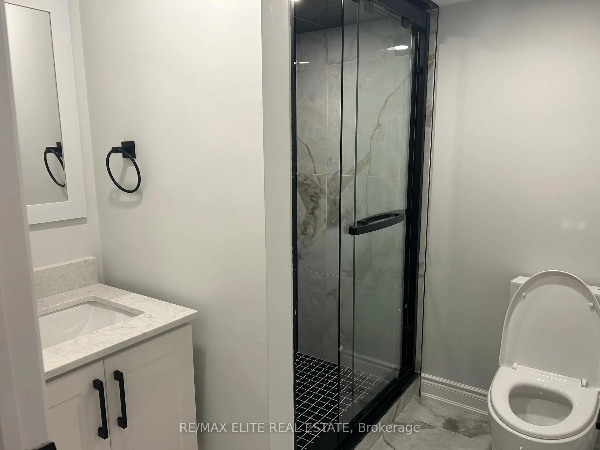 Photo 3 of Unit bsmt, 5631 River Grove Avenue, Mississauga, East Credit — HOMEH