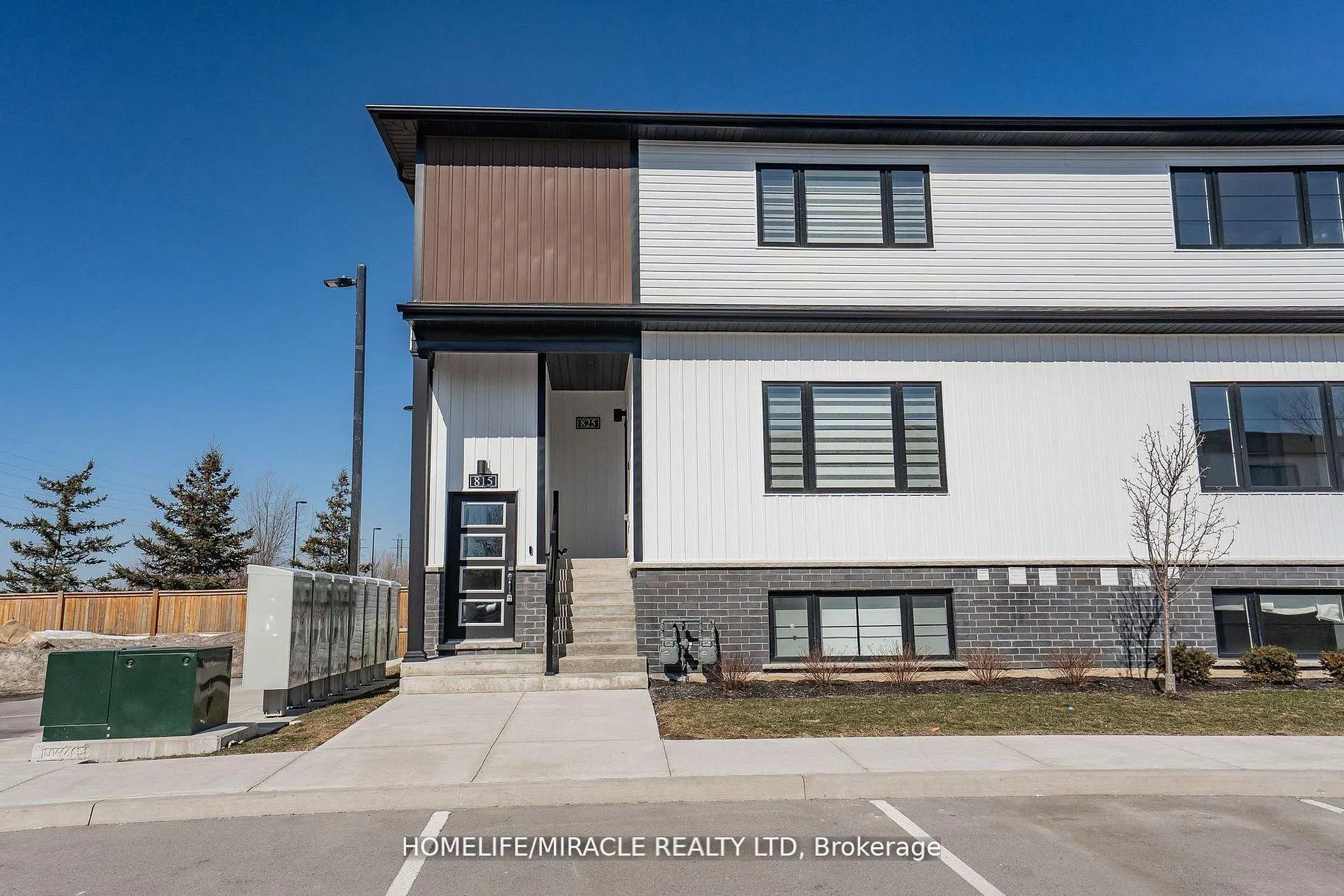 Photo 1 of Unit 825, 4263 Fourth Avenue, Niagara Falls, Downtown — HOMEH